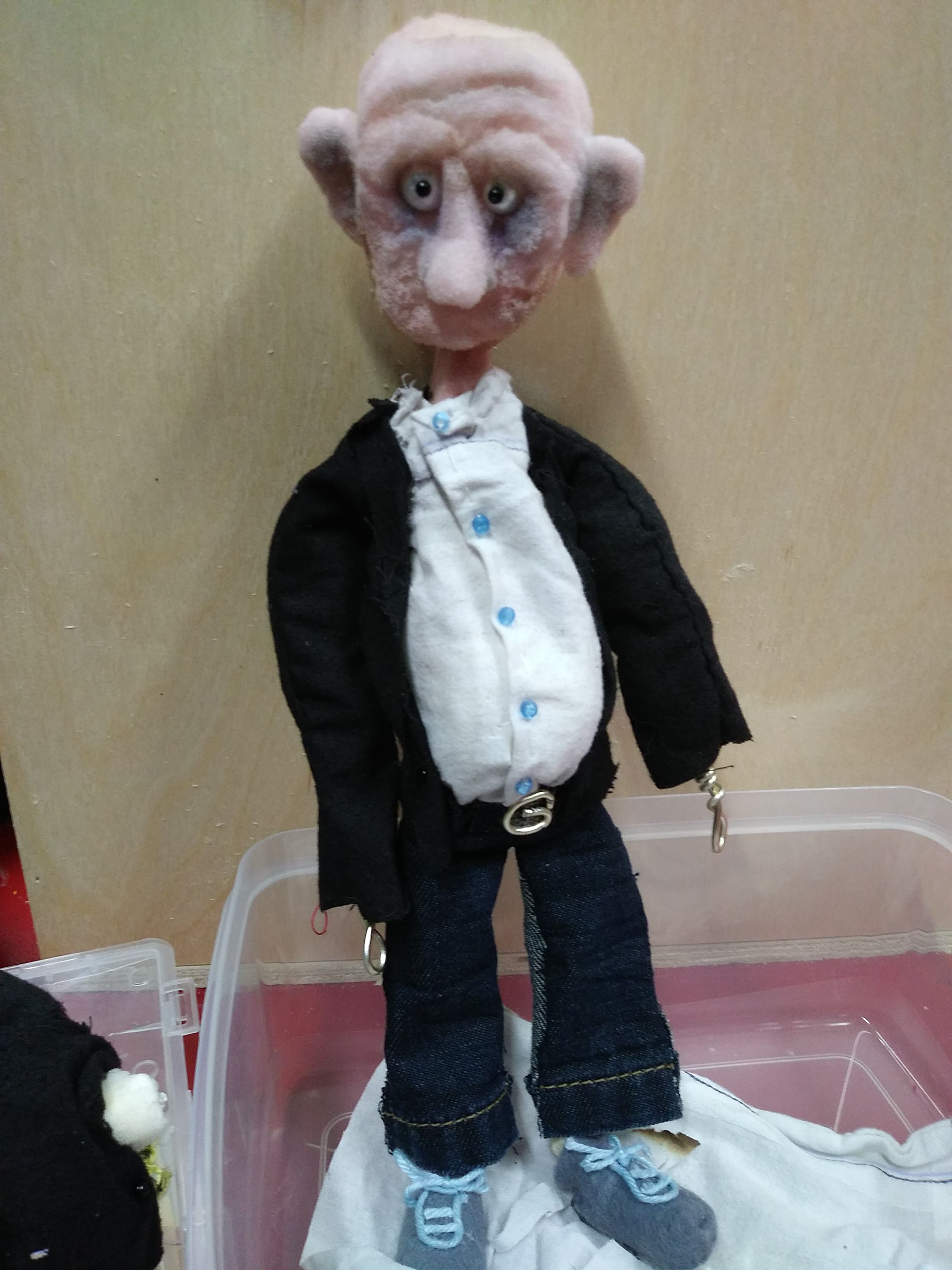 The teacher in his second outfit