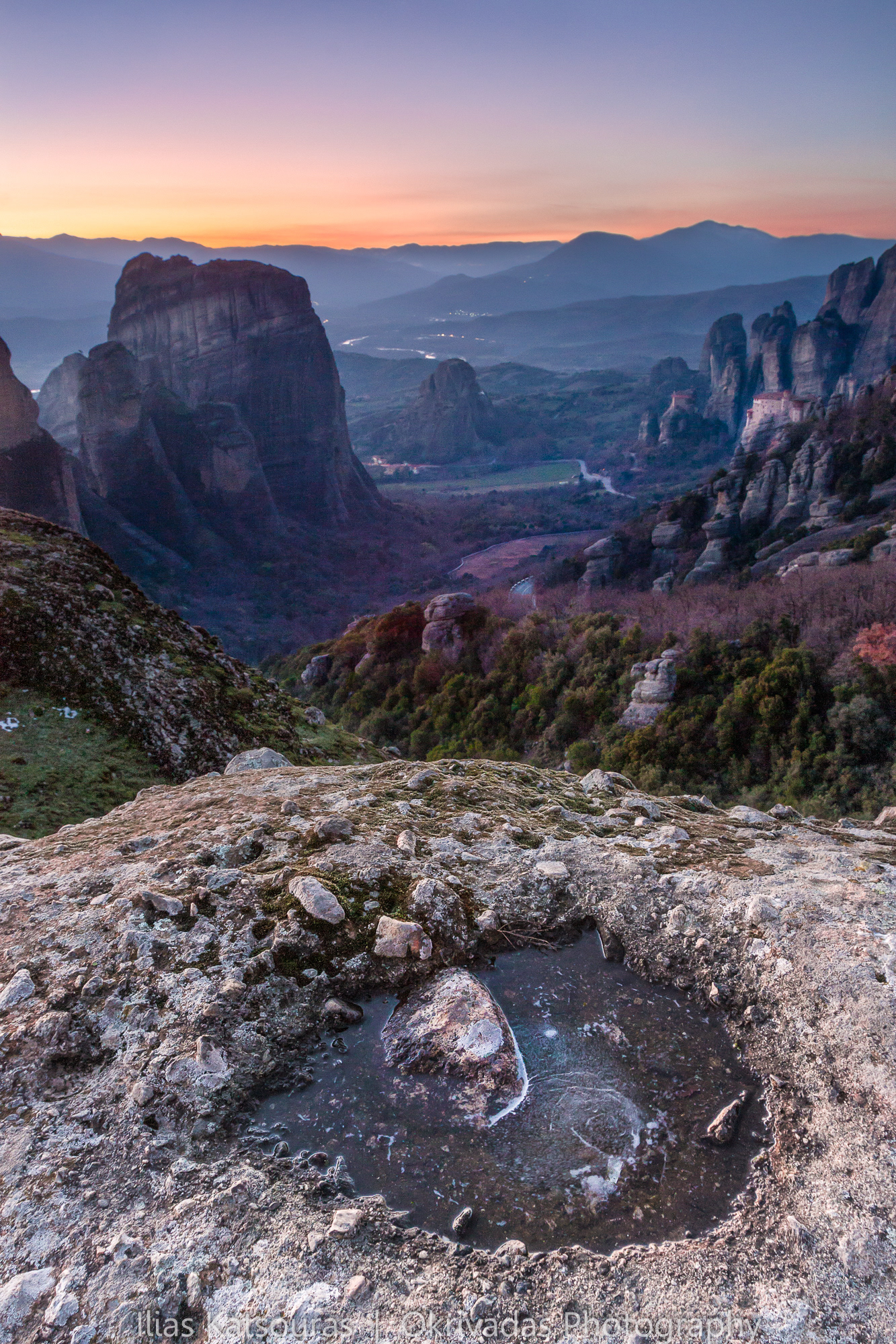 meteora,landscape,sunset,μετέωρα,τοπίο,ηλιοβασίλεμα