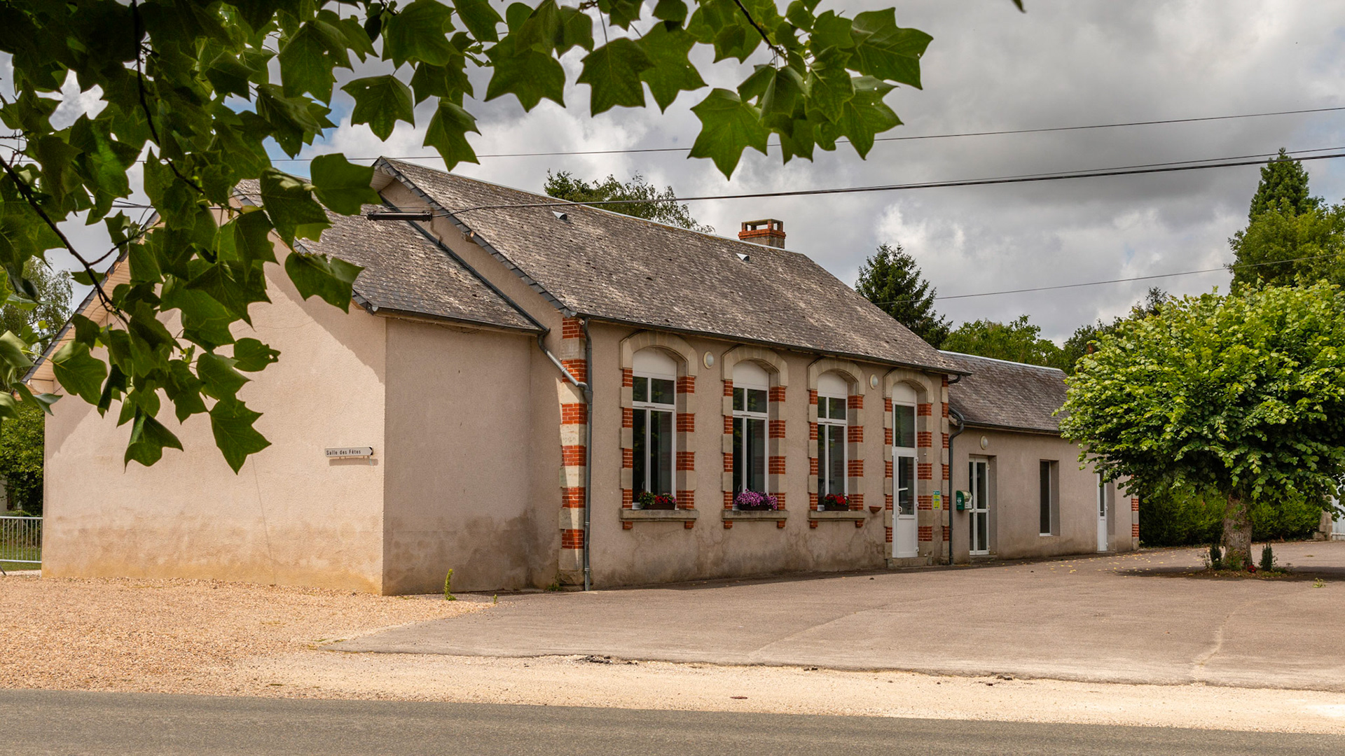 Salle des fêtes de Jalognes