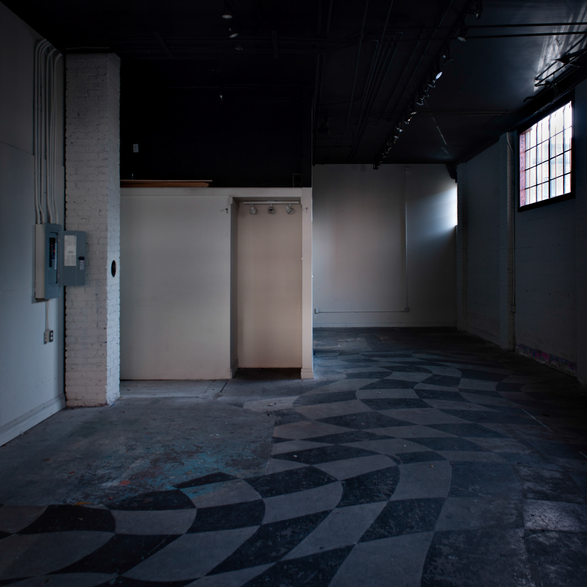 Empty Windows #12