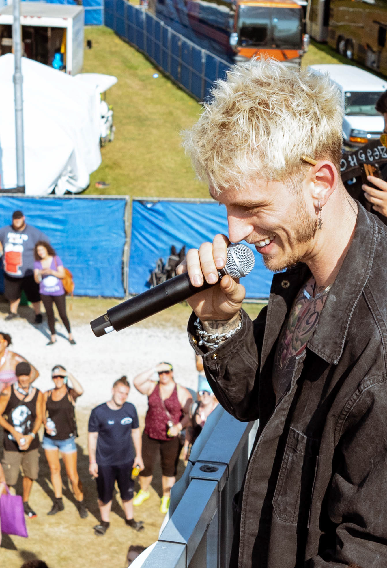 Machine Gun Kelly fEST