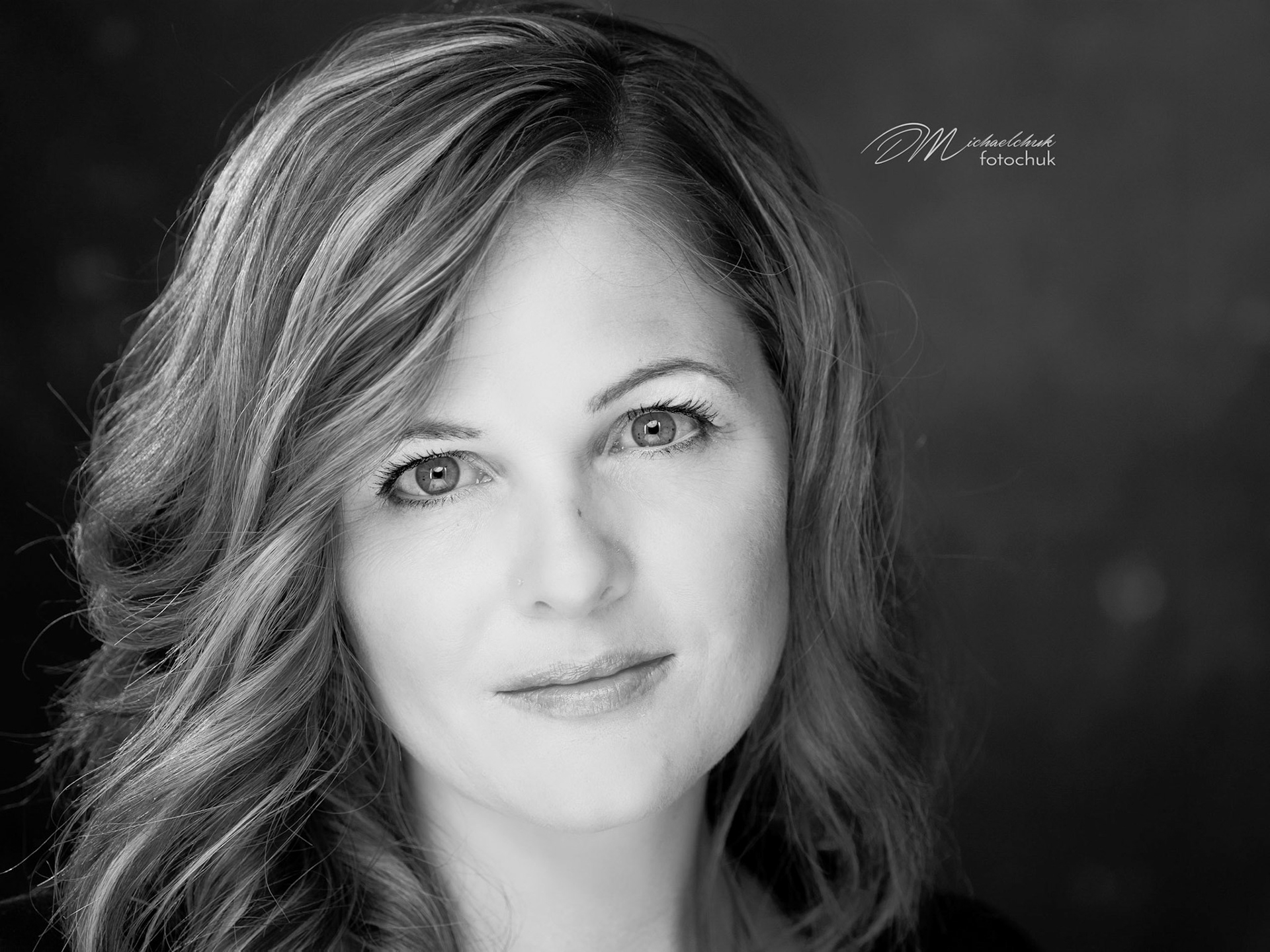 Here are a few samples of the corporate headshots session shot in summer 2018.