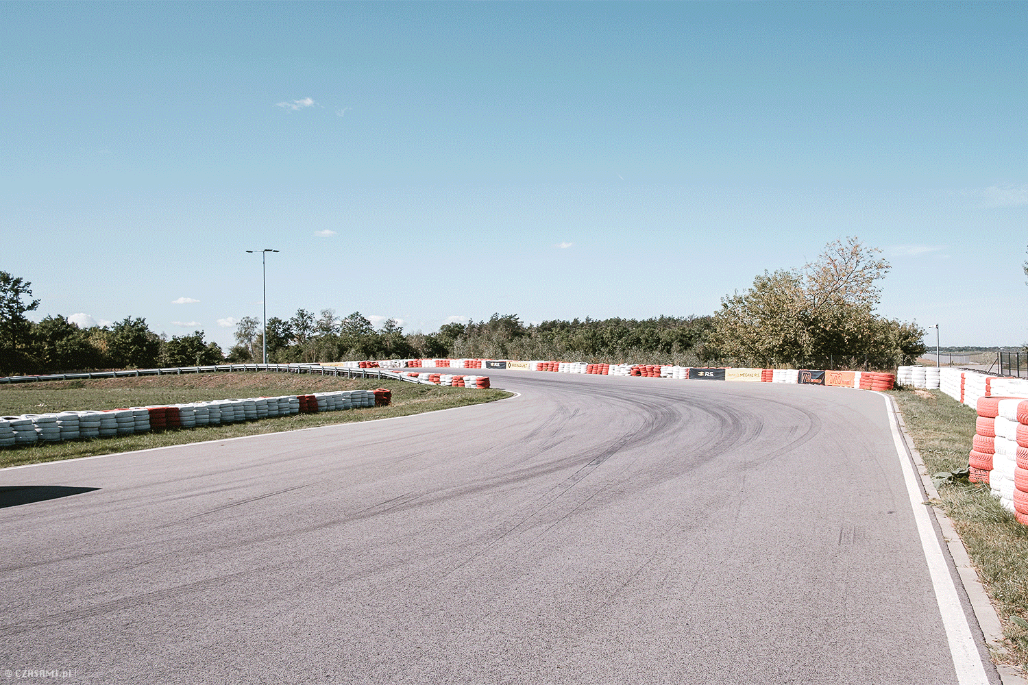 Retouch of F1 car Alfa Romeo Racing Orlen. Photography CZASAMI.pl