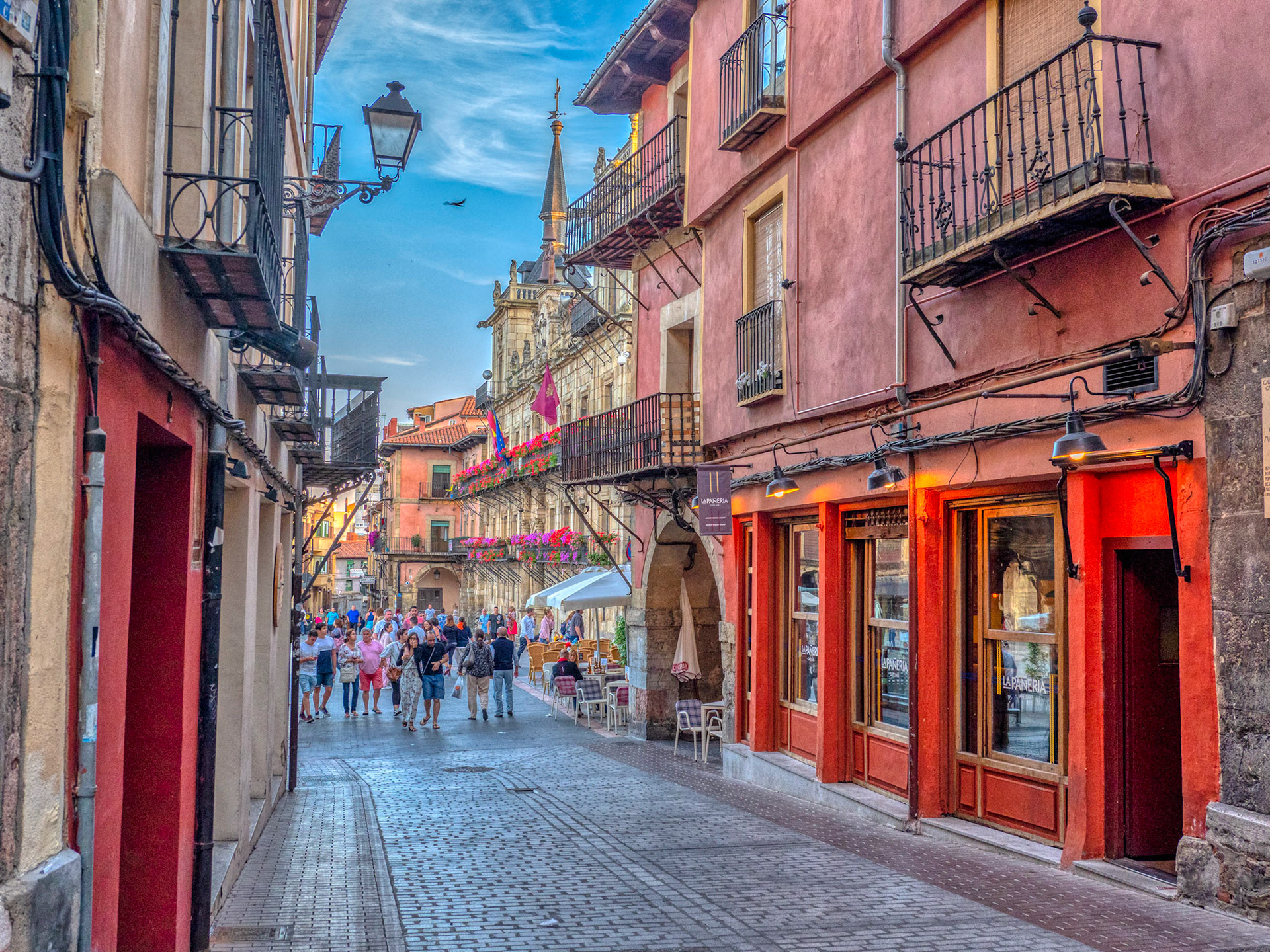 Walking into Plaza Mayor, León