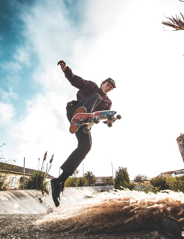 Leslie Muirhead Holiday Gift Guide (Santa Cruz Waves