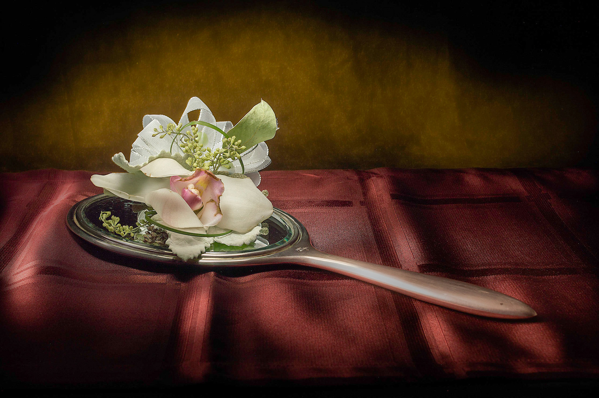 Light painting of wedding corsages