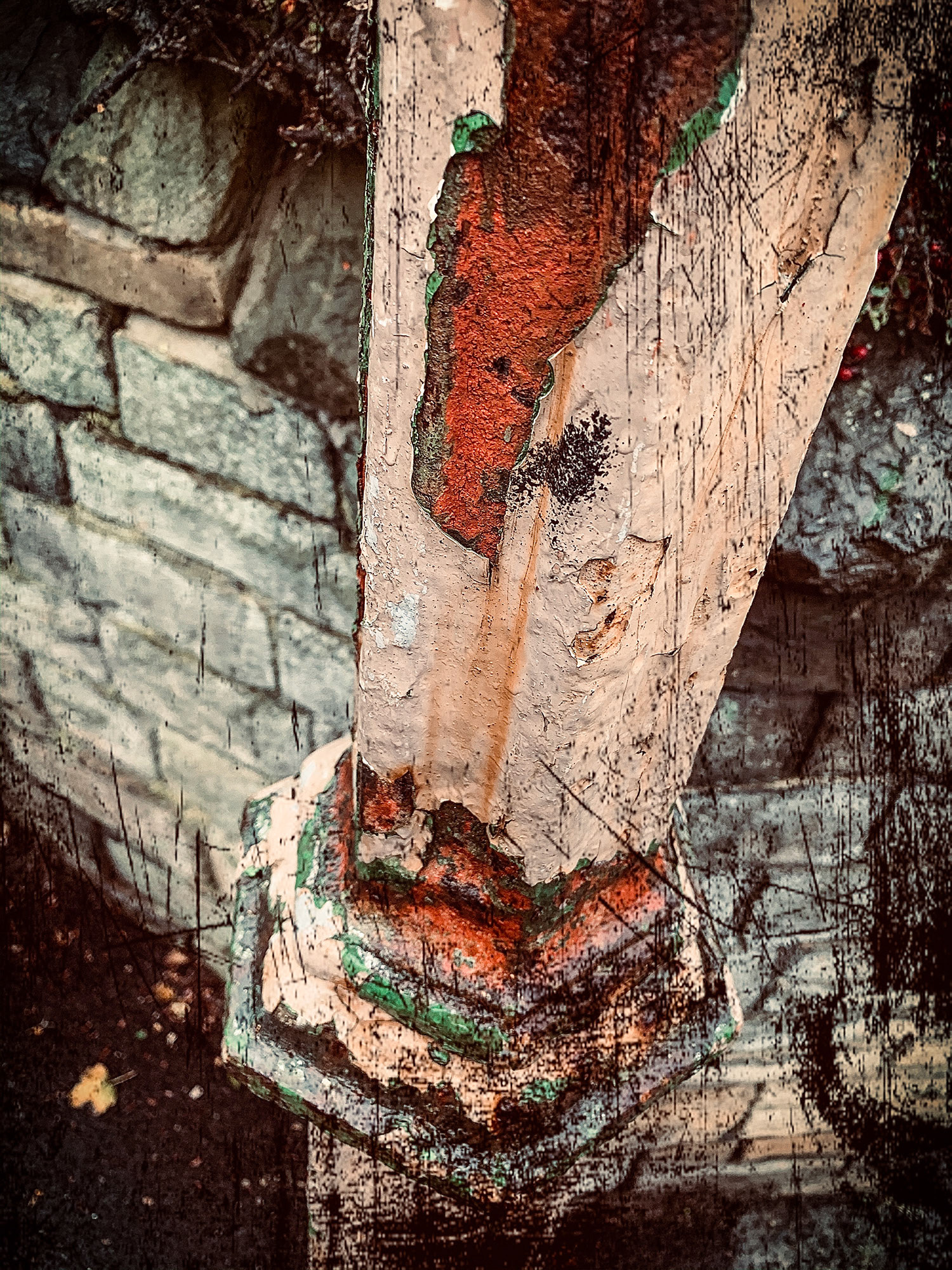 Rusted Lamp Post (AB