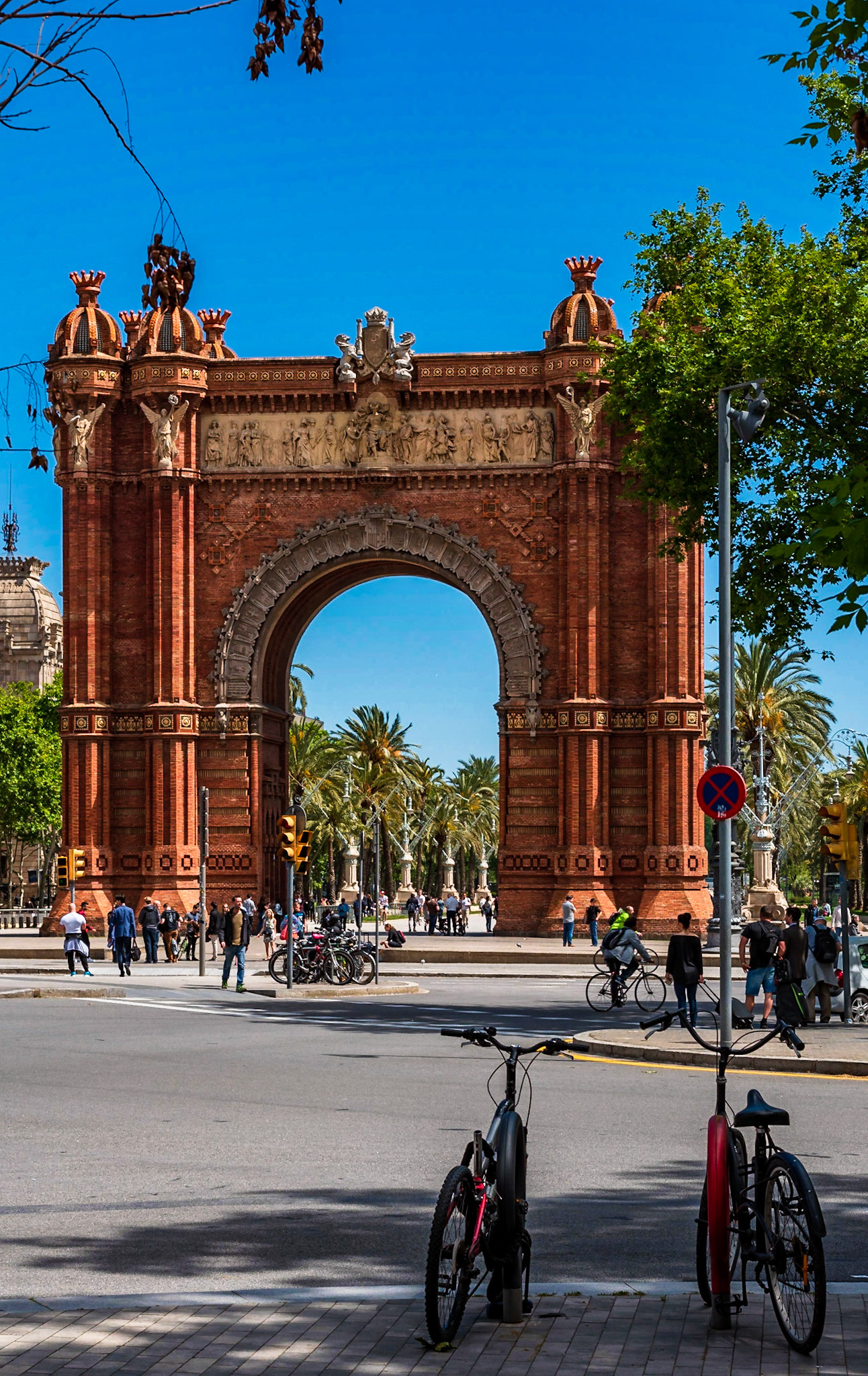 No, we haven't skipped to Paris and the Arc de Triumphe