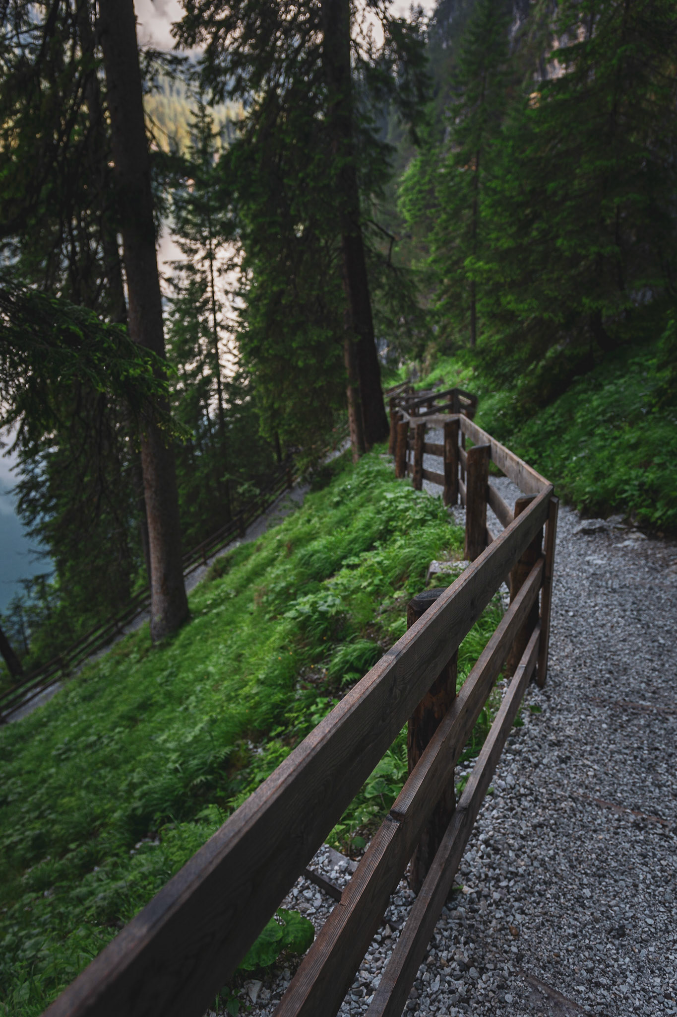 Höhenmeter sammeln am Pragser Wildsee