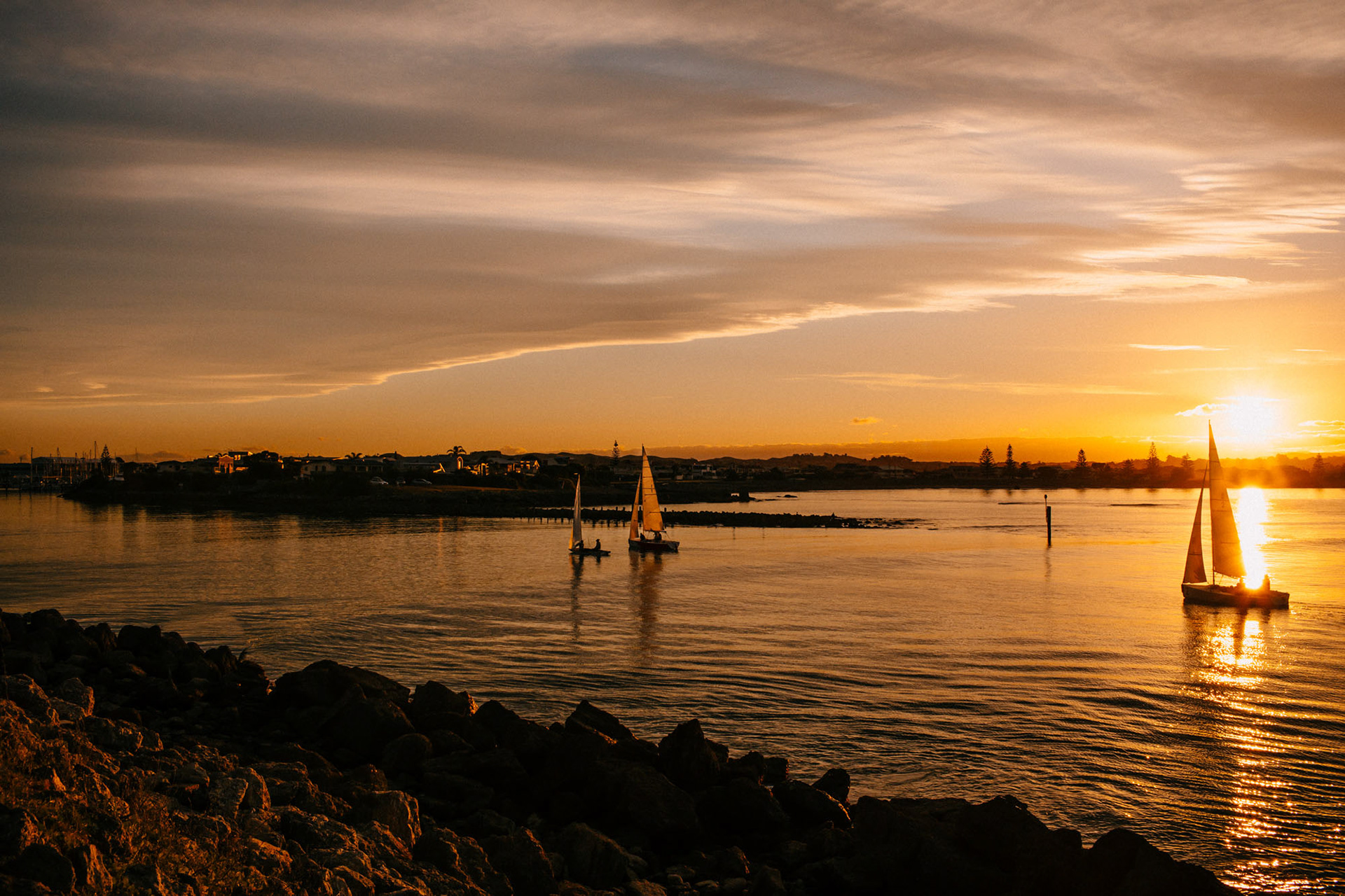 Sunsetting around Ahuriri's Westshore