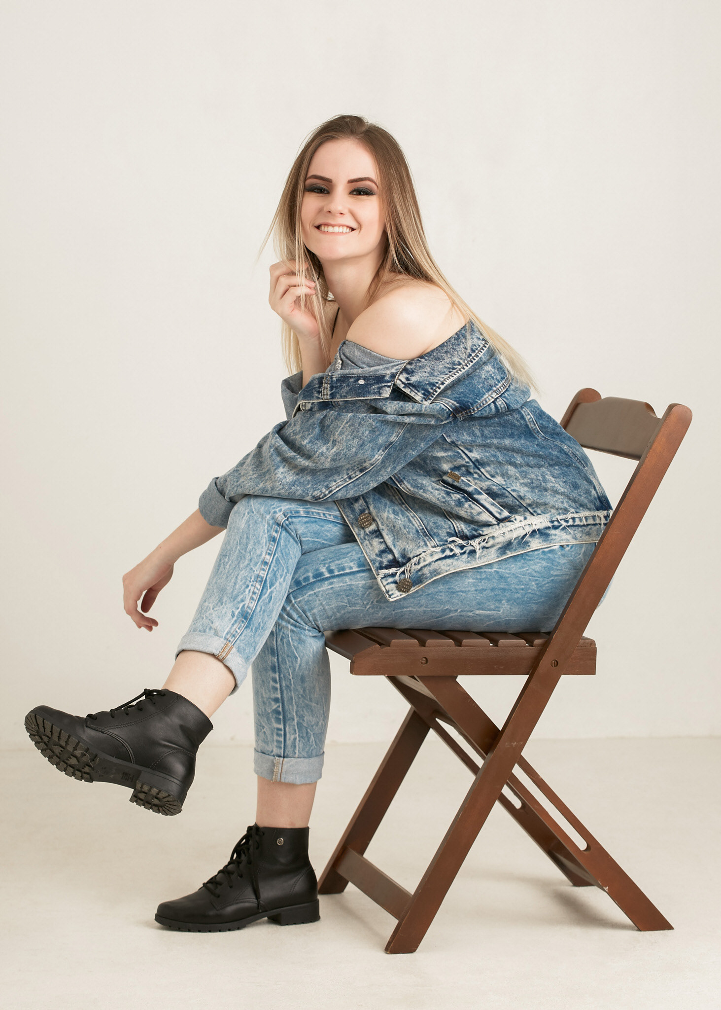 Ensaio fotográfico feminino em estúdio em Videira/SC