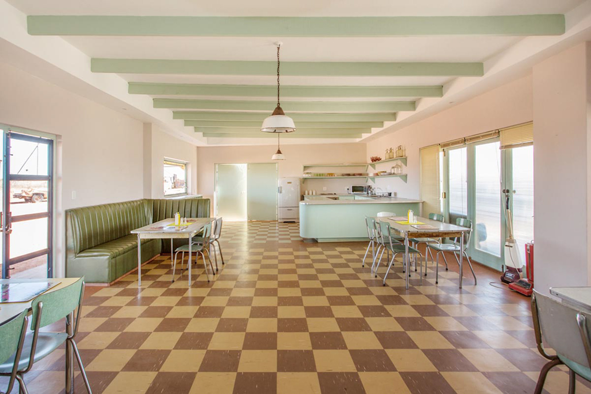 Kapstadt Gas Station /// JUERGEN HOFFMANN PHOTOGRAPHY