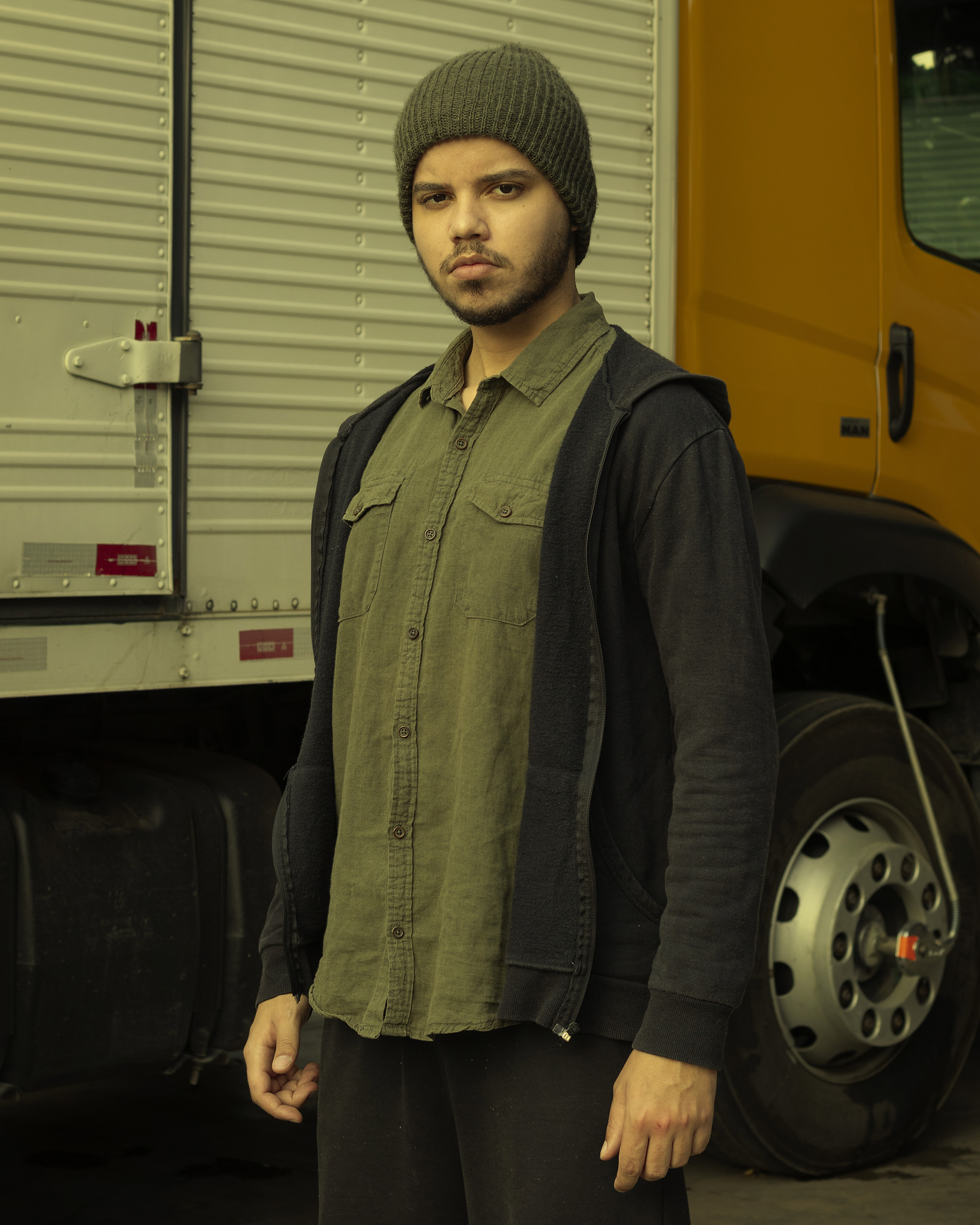 Max Dillon, interpretado por Luan Herculano