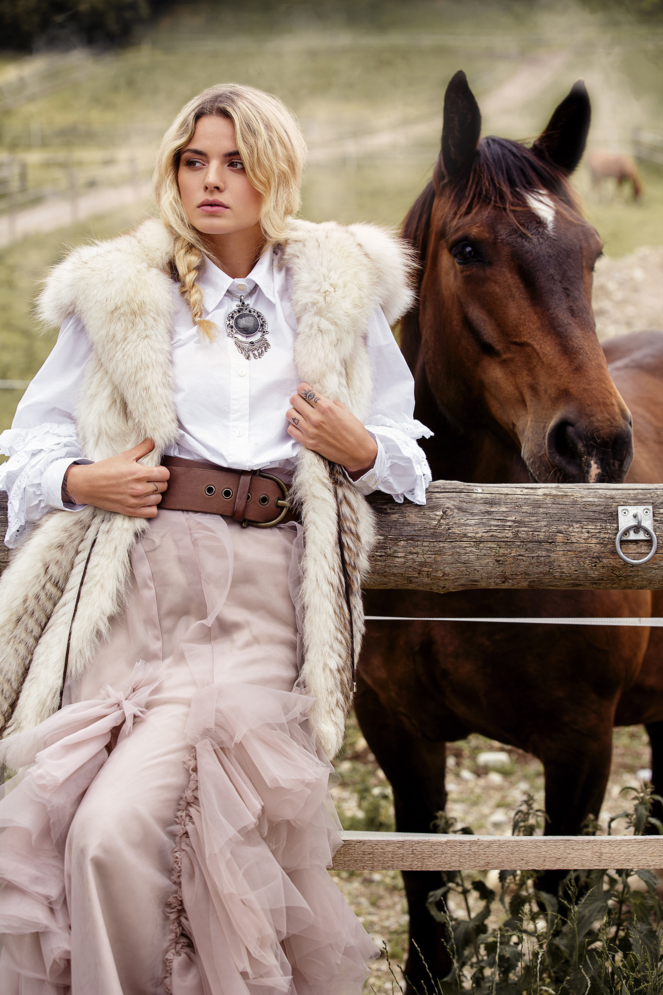 Photo by: Seval Hamzik | Model: Nadine Wimmer | Agency: Oneeins Fab| Hair & MUA: Milka Barbin | Styling: Sabine Holderer | Wardrobe: Silvia Wintergerst Couture, Wullwaberla