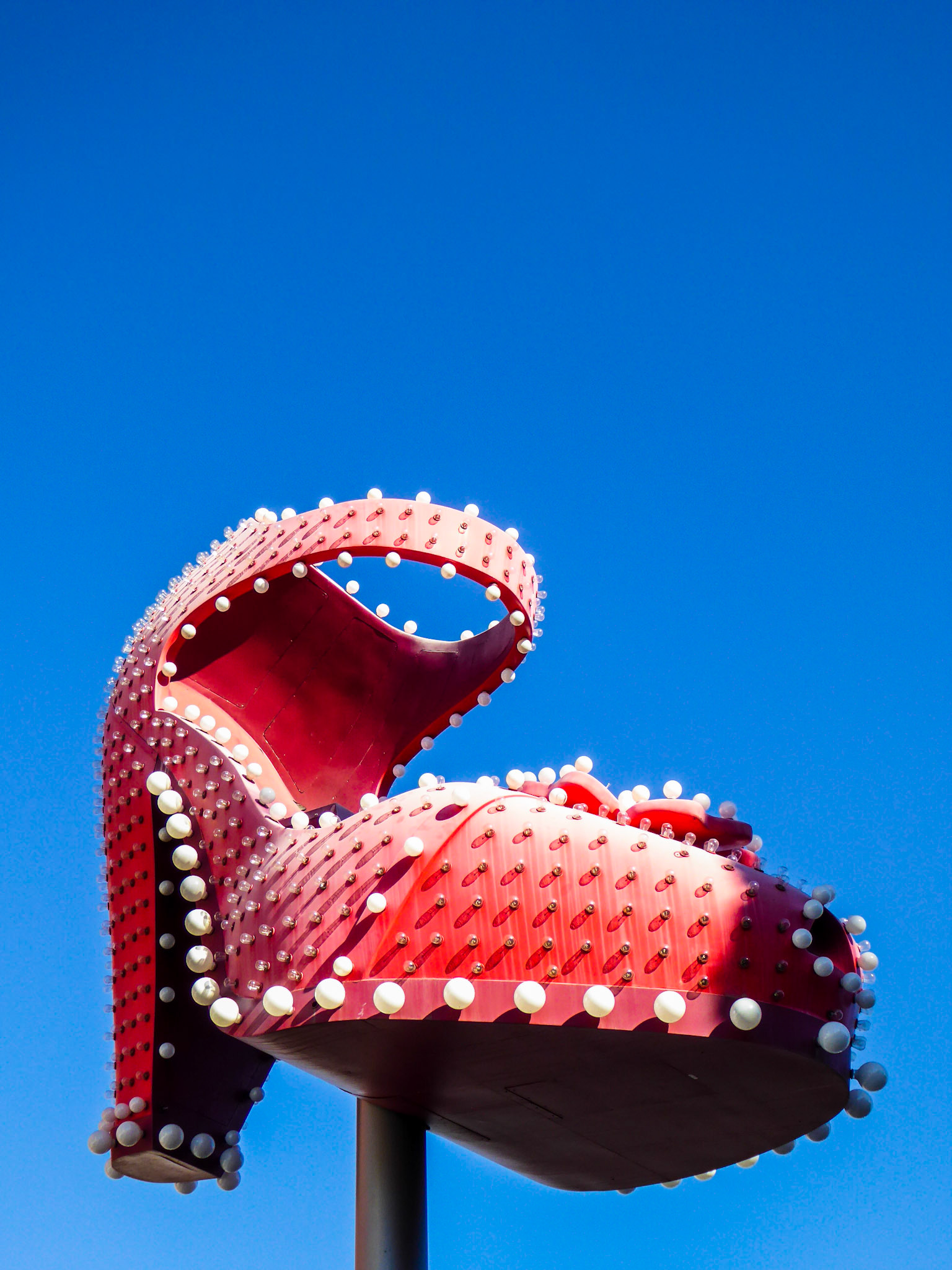 Big Red Shoe - Las Vegas NV - August 2018