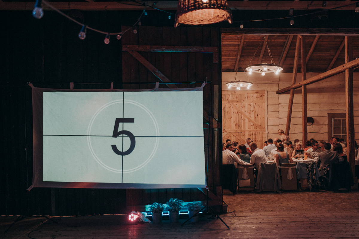 Reportaż ślubny Olsztyn. Osada Dębowo. Fotografia ślubna Olsztyn. Slow wedding. Slow wedding mazury.