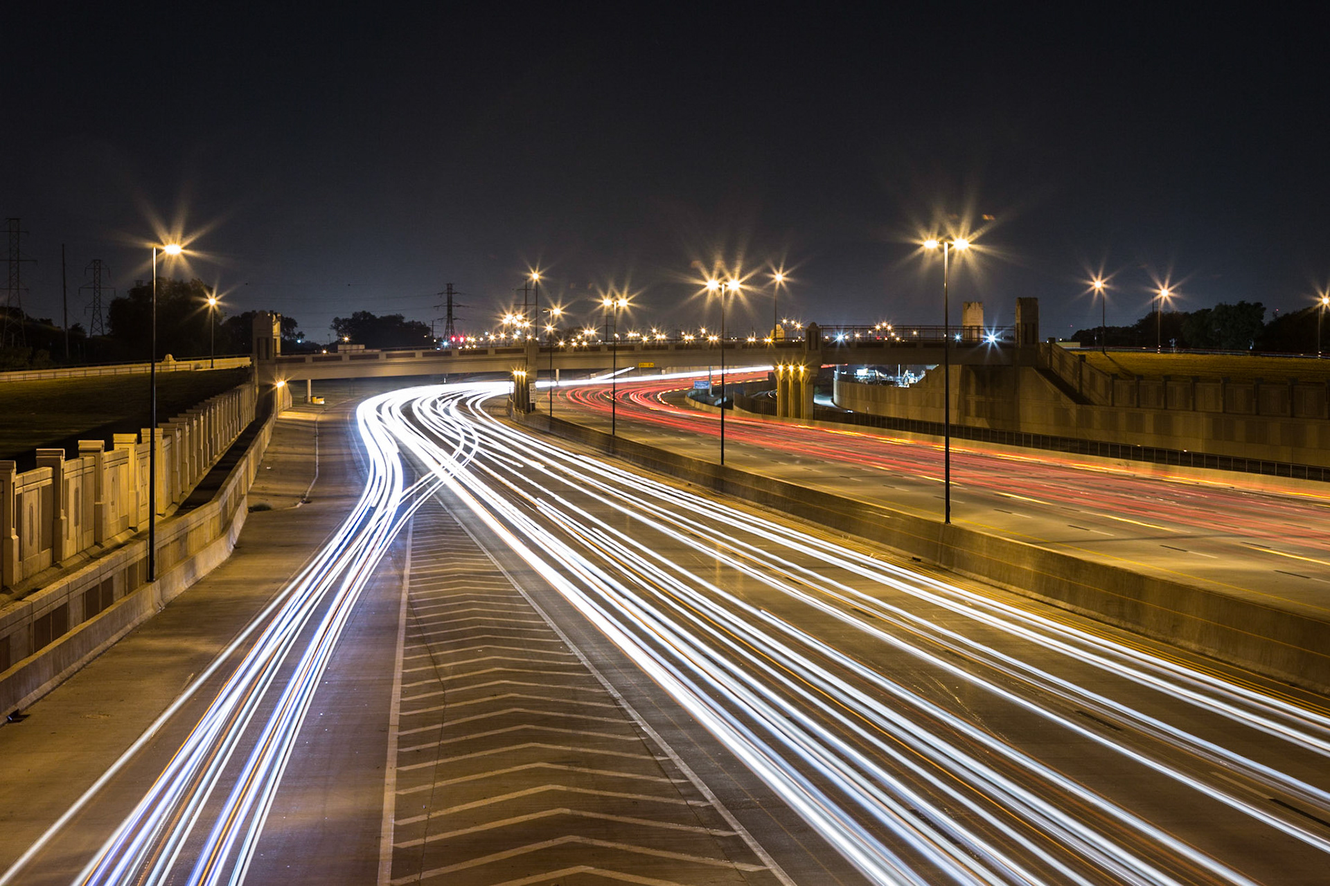 Traffic on I-40 at night