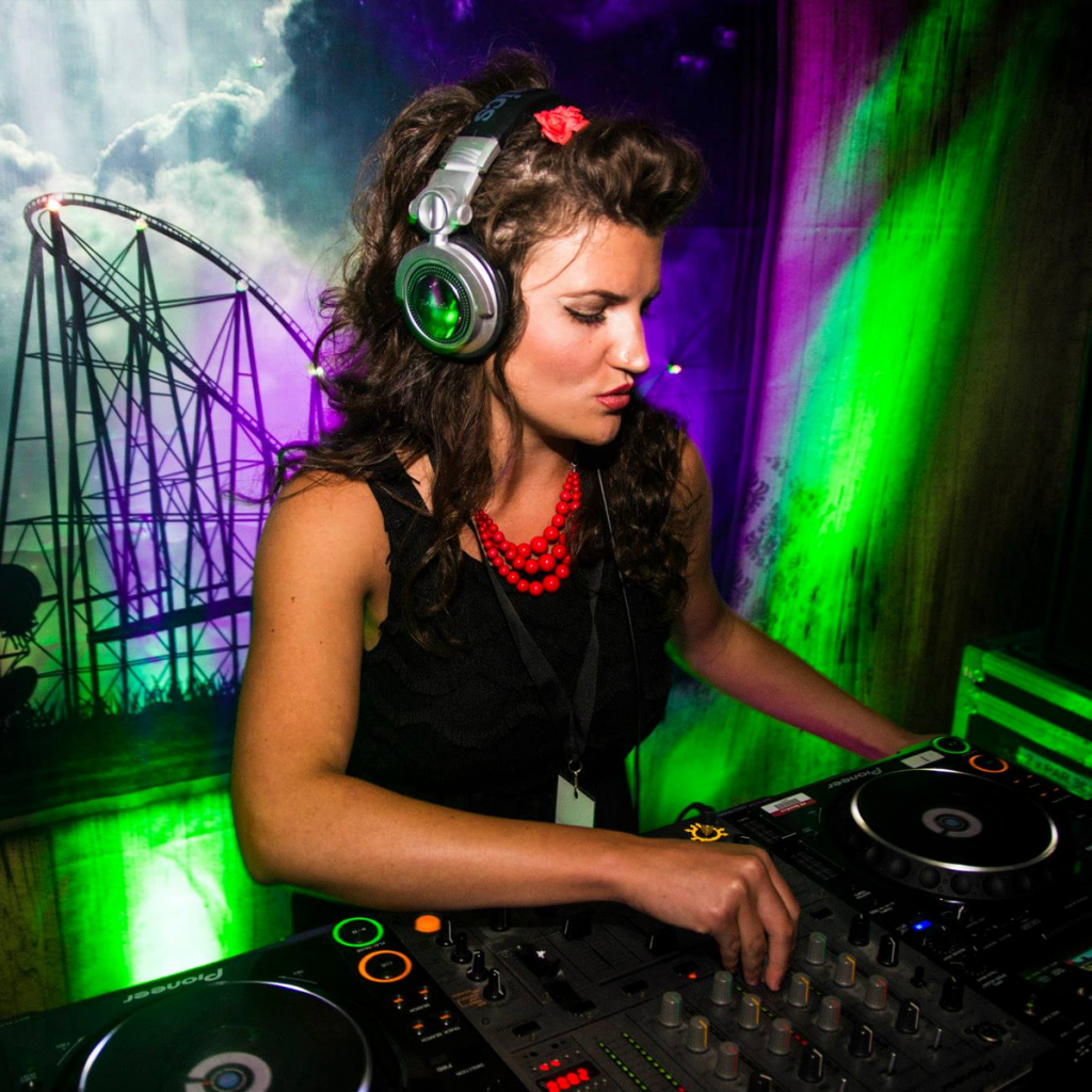 Former but forever swing-house DJ