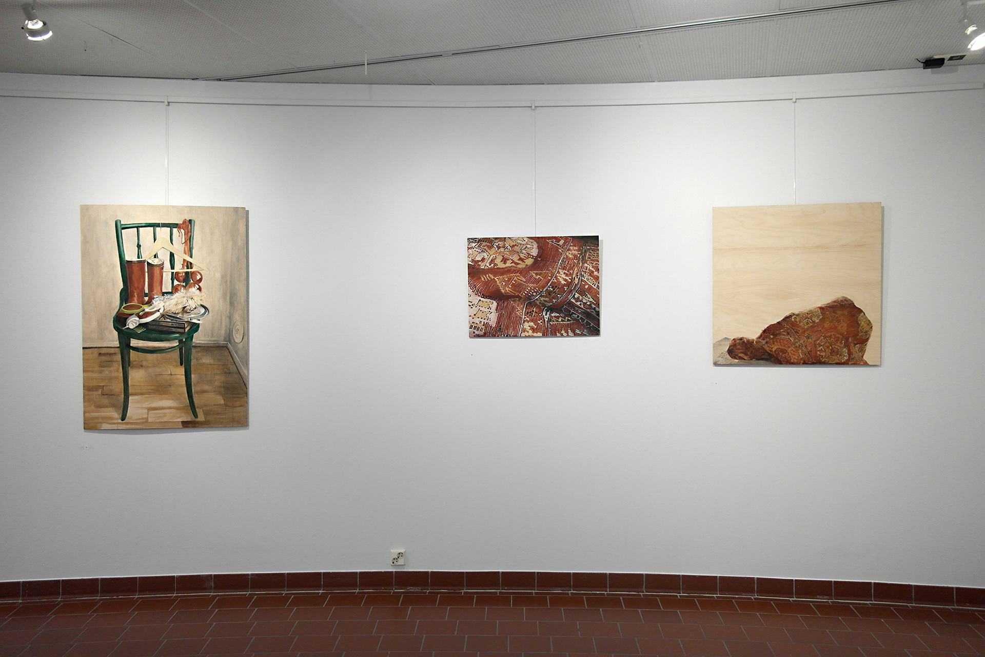 7:50, installation view, Malmitalon galleria, Helsinki, December 2019