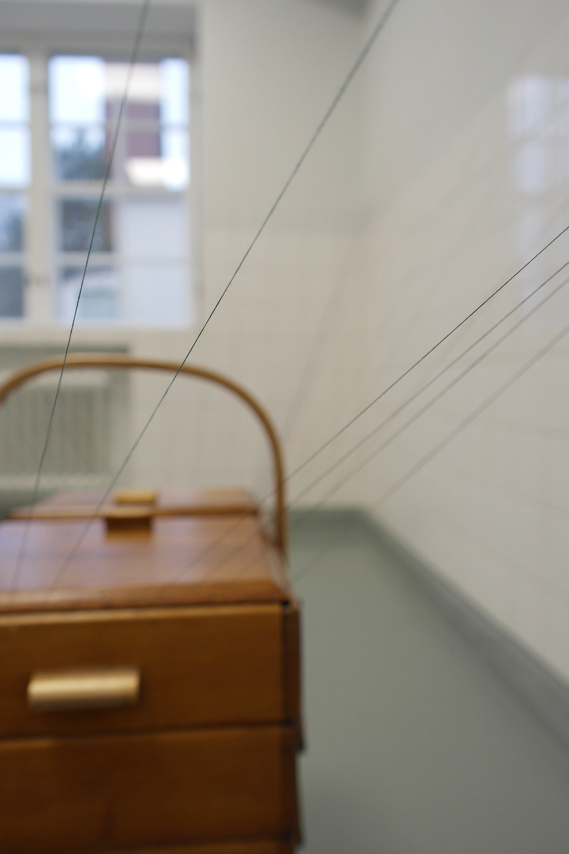 Langat, 2020, sewing box, sewing threads, scissors, installation view, Pesula galleria