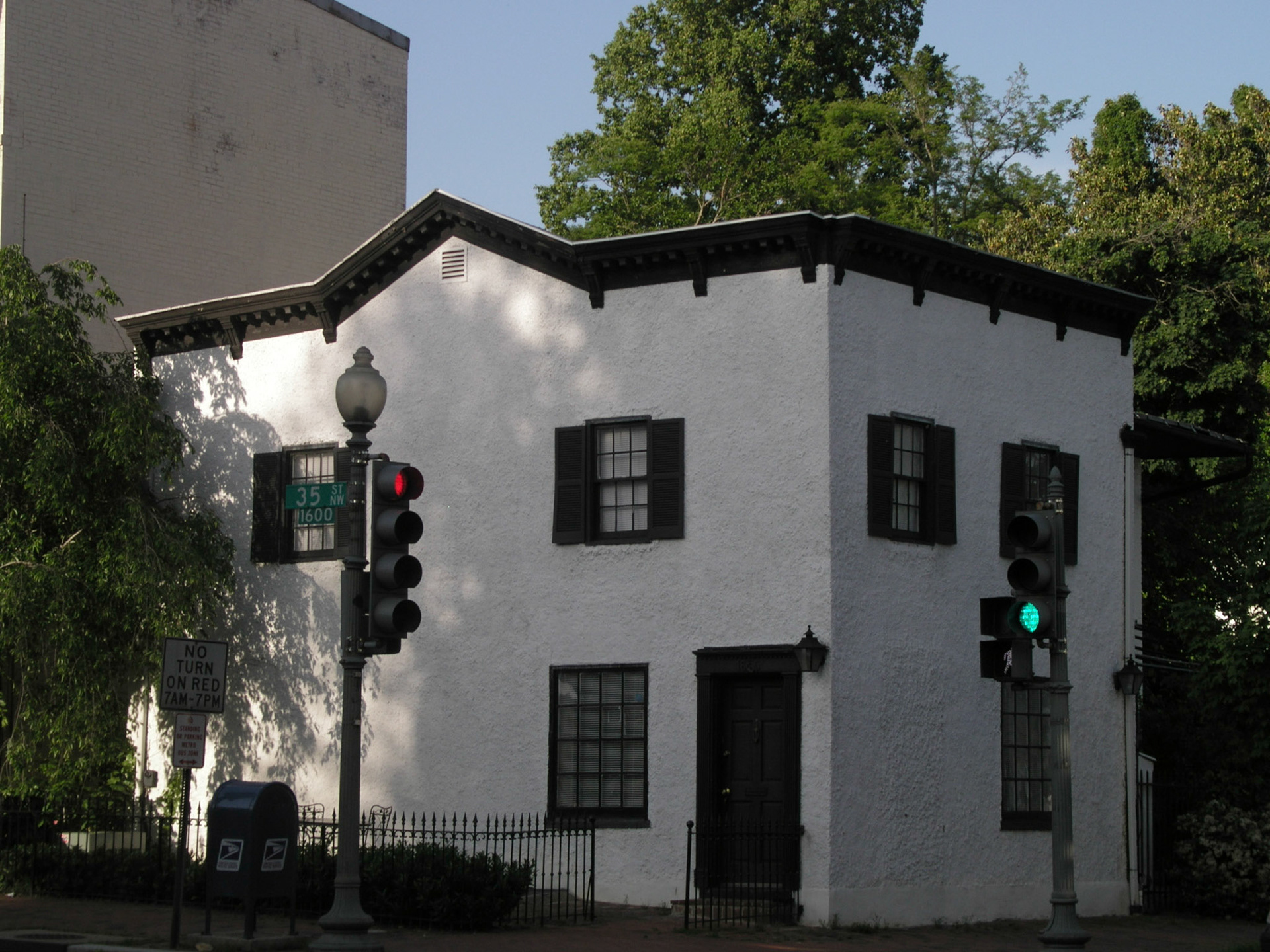 Americana 01022