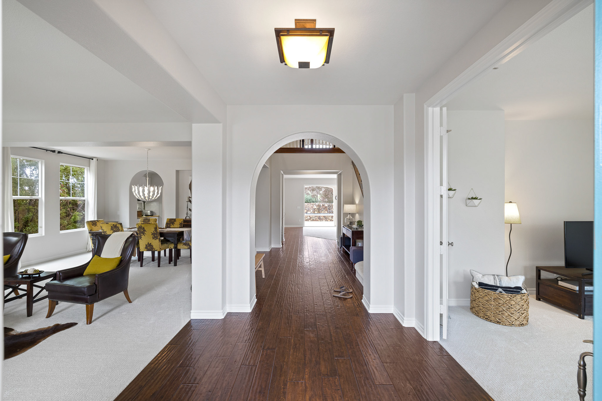 7443 Circulo Sequoia