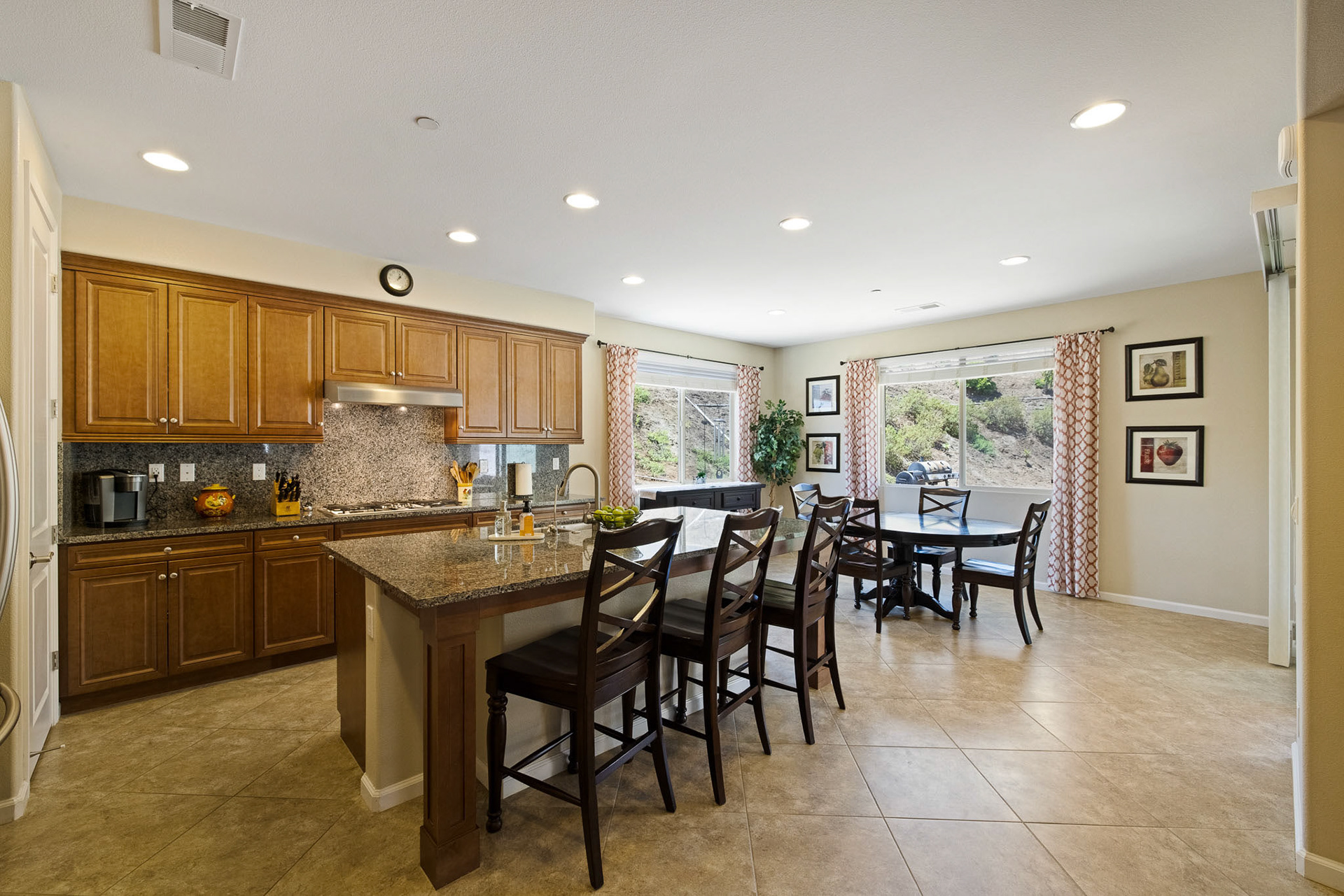 5675 Rancho Del Caballon