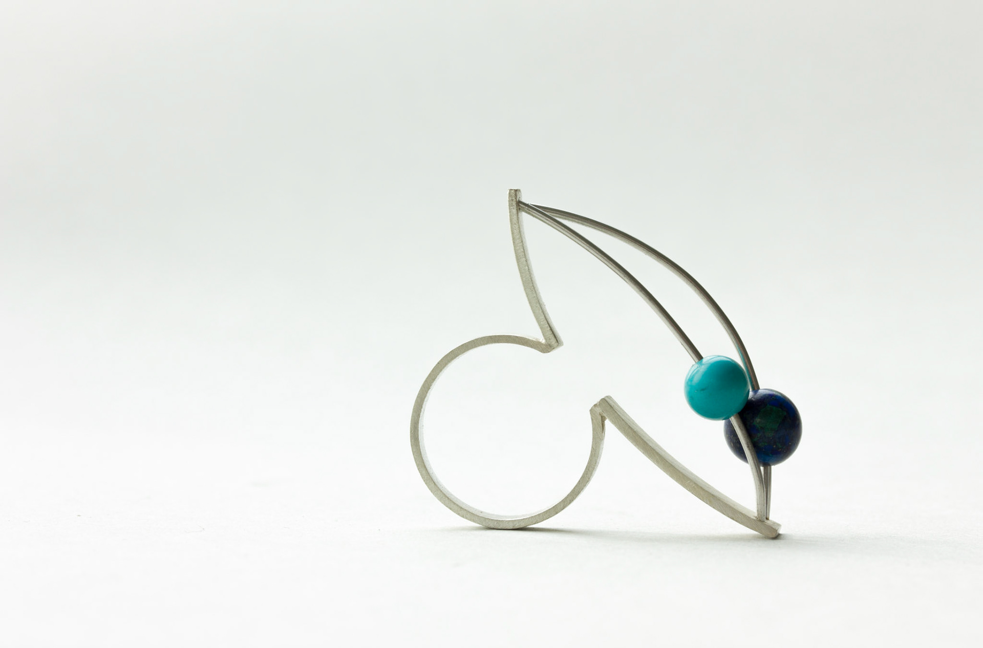 Orbis Sphaere ring. Silver, stainless steel, azurite, turquoise.