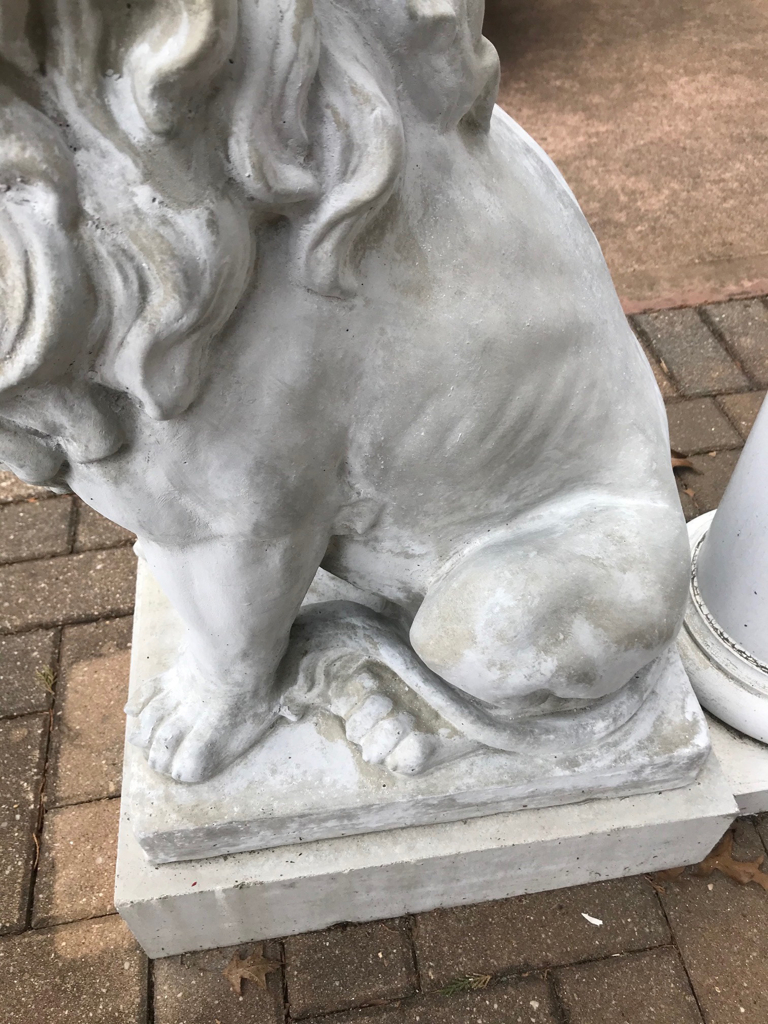 John's Concrete Art Lion Statue