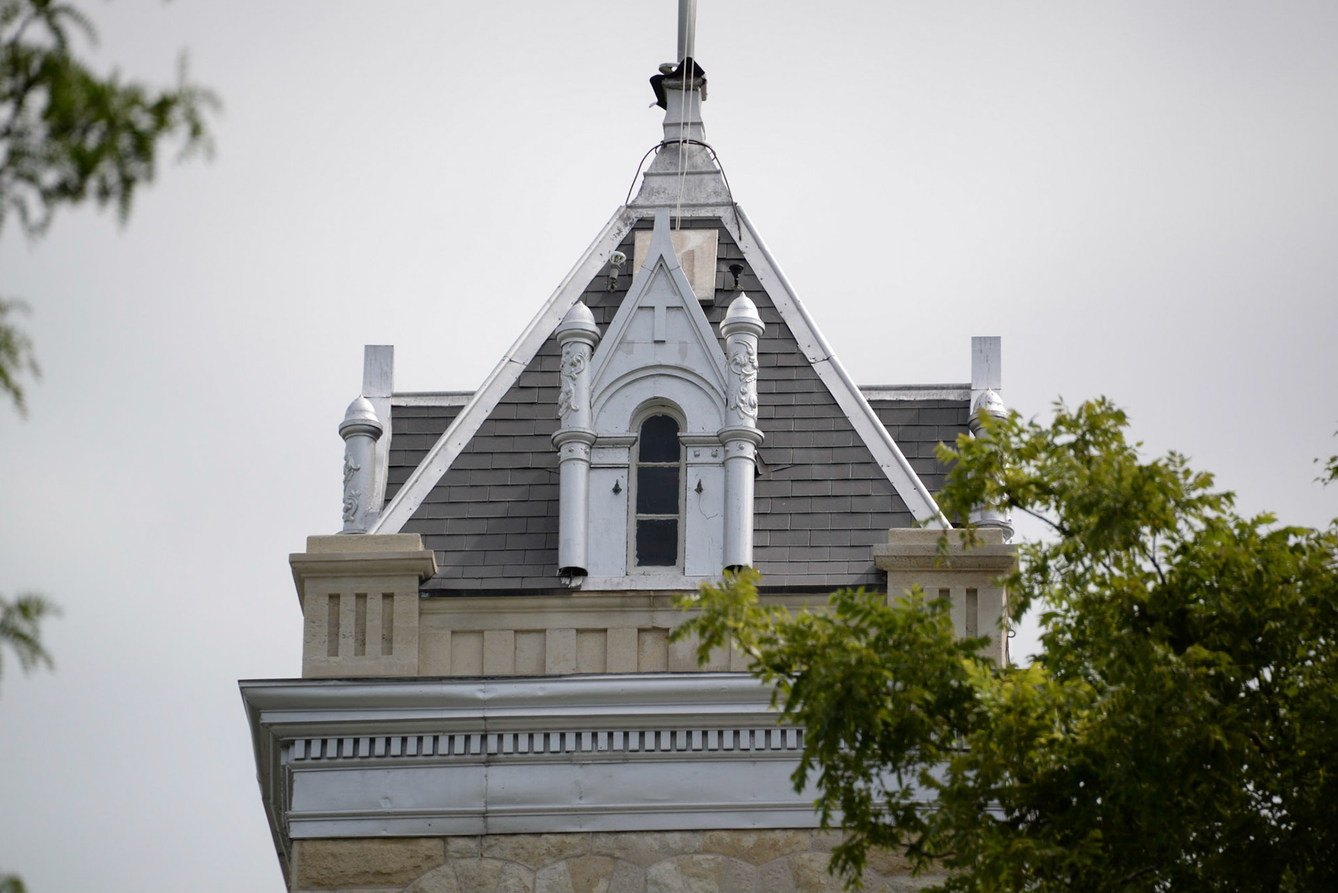 Tracy Bloom Clay Center Court House & Square