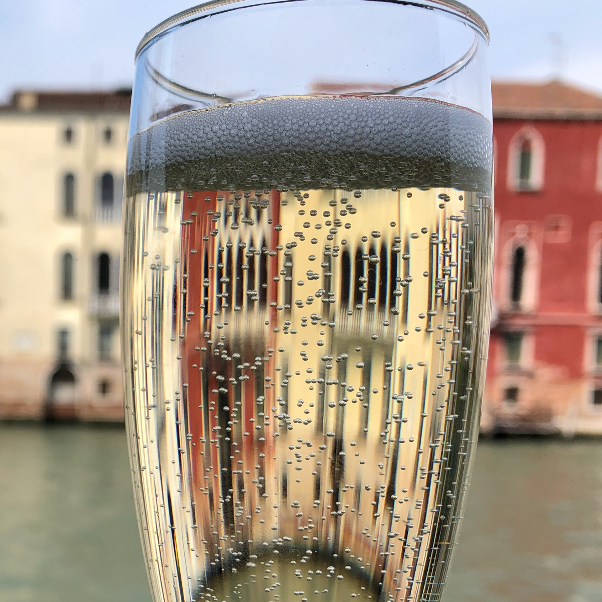Bubbles and the Grand Canal