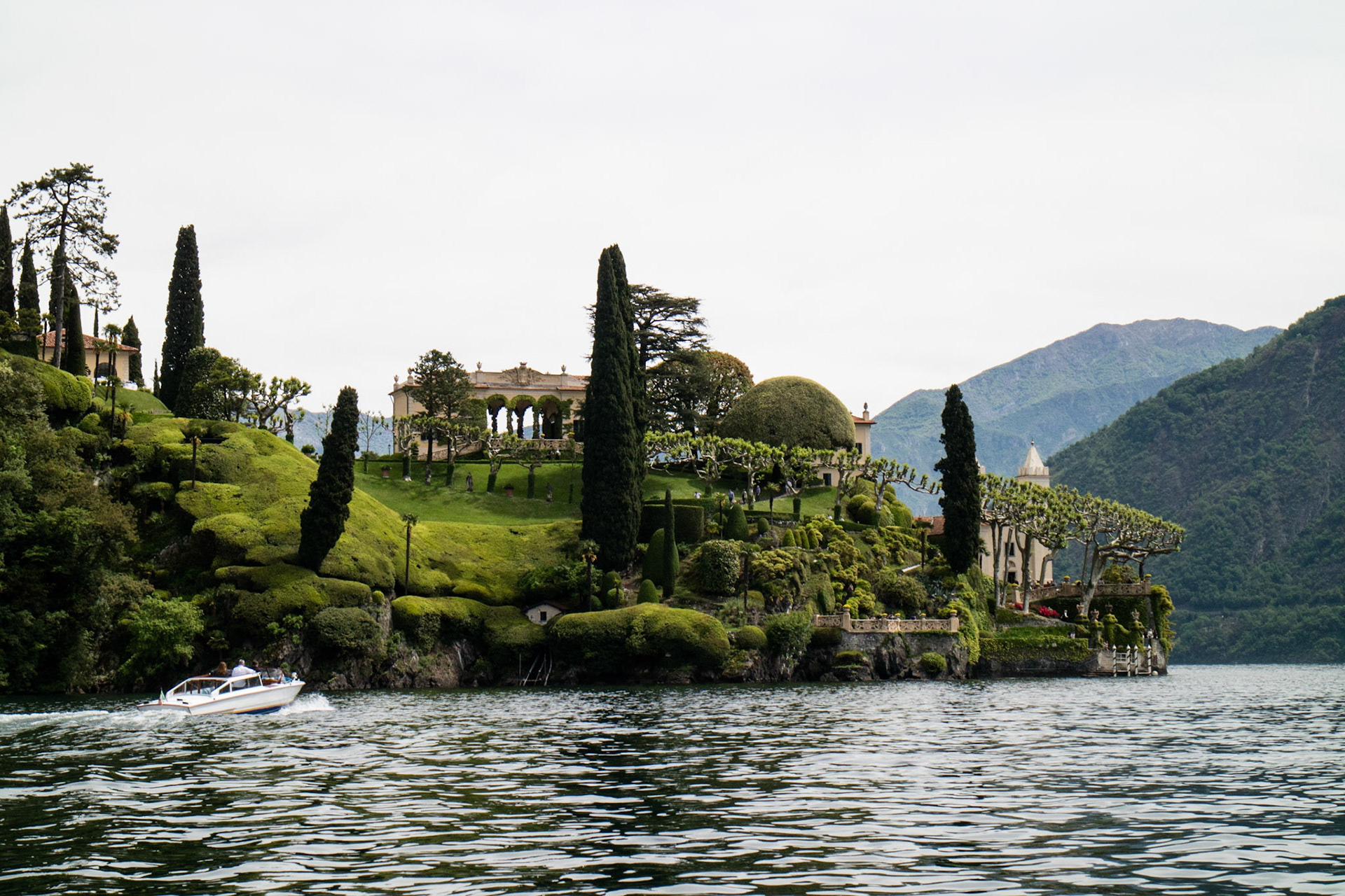 Villa and gardens near Sala Comacina