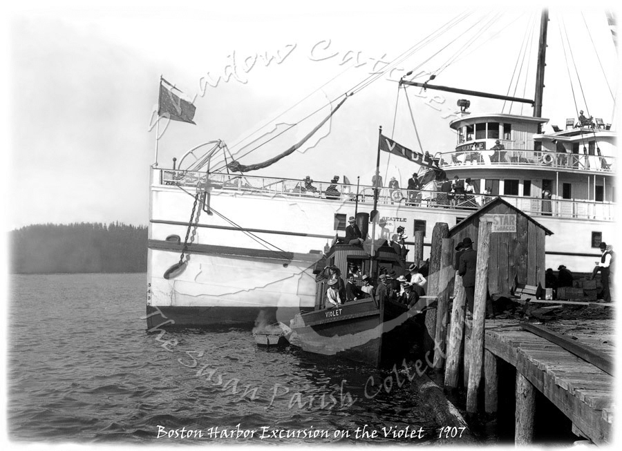 GP004 TUGBOAT "VIOLET" AND "CITY OF SEATTLE", DEPARTS BOSTON HARBOR, 1907 (POSTER)