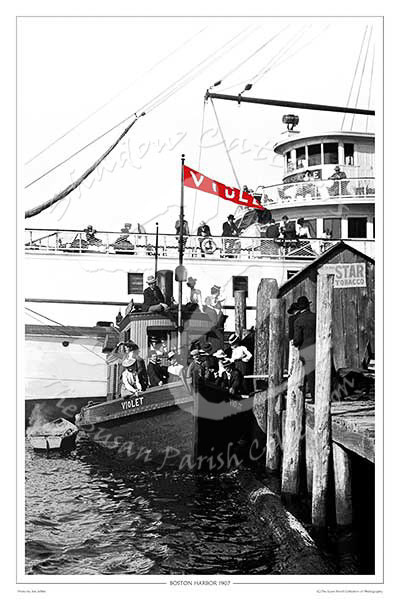 GP004 -V-R THE TUGBOAT "VIOLET" AND "CITY OF SEATTLE", DEPARTS BOSTON HARBOR, 1907 (POSTER WITH RED FLAG)