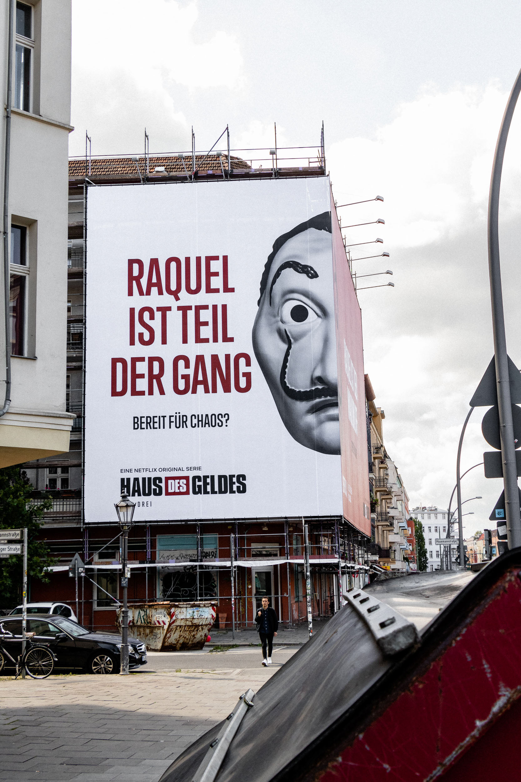 HL: Raquel is part of the gang