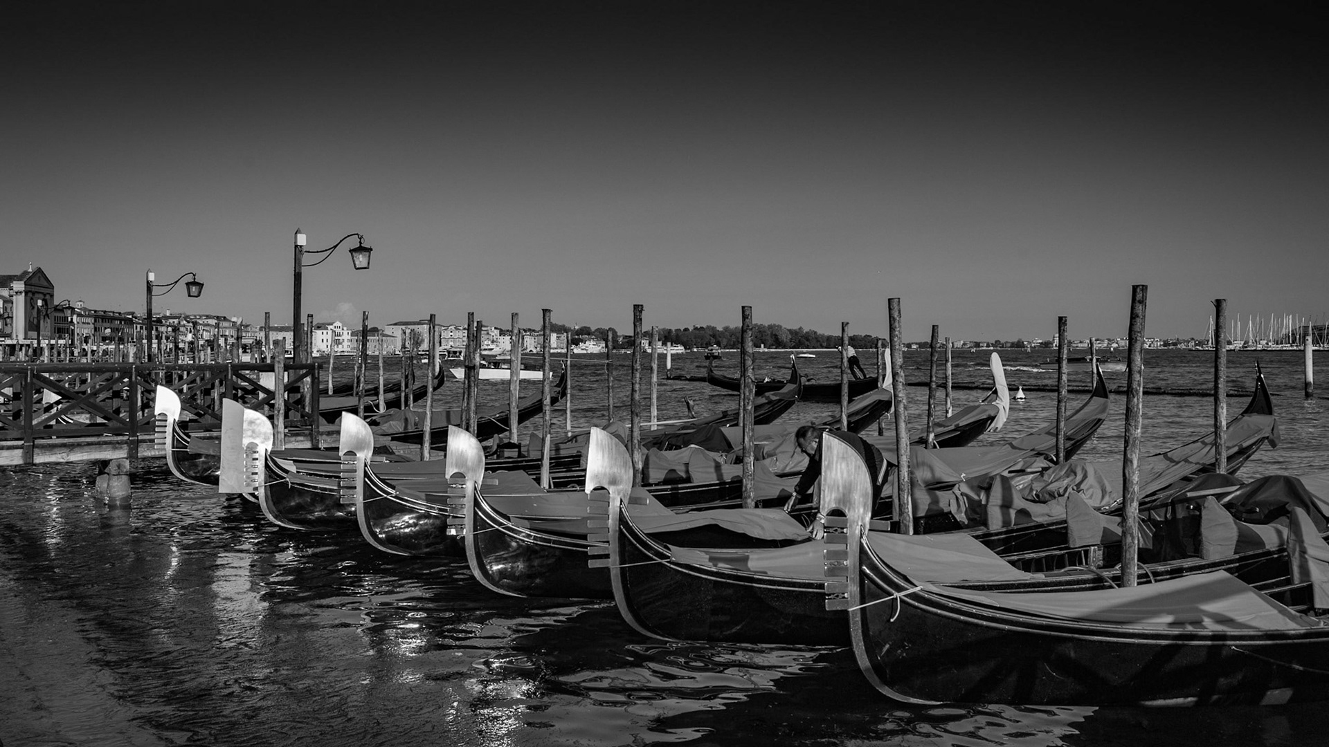 Traghetto Gondole Molo, Venice, Italy