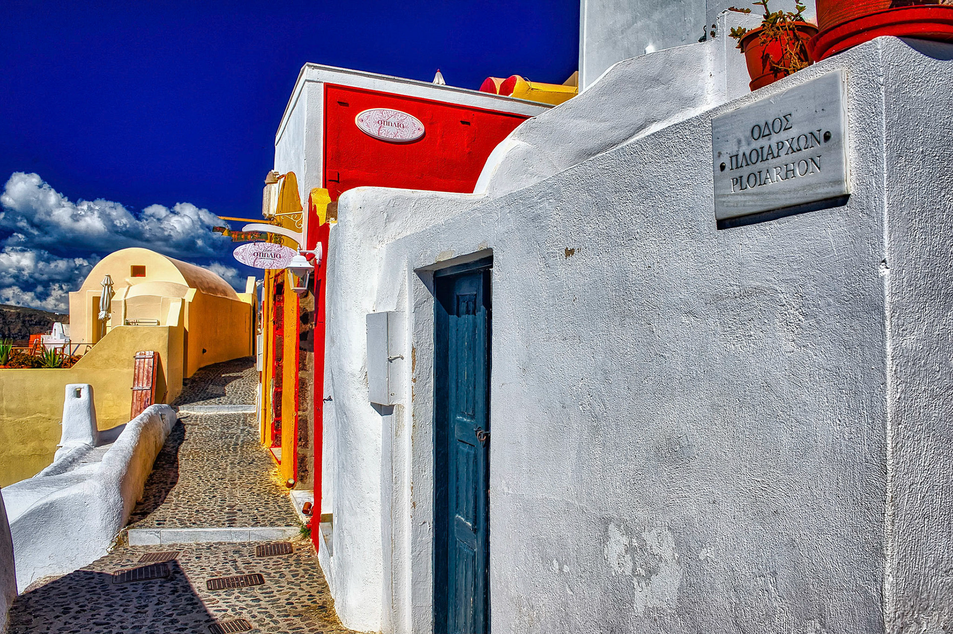 Oia, Santorini, Greece