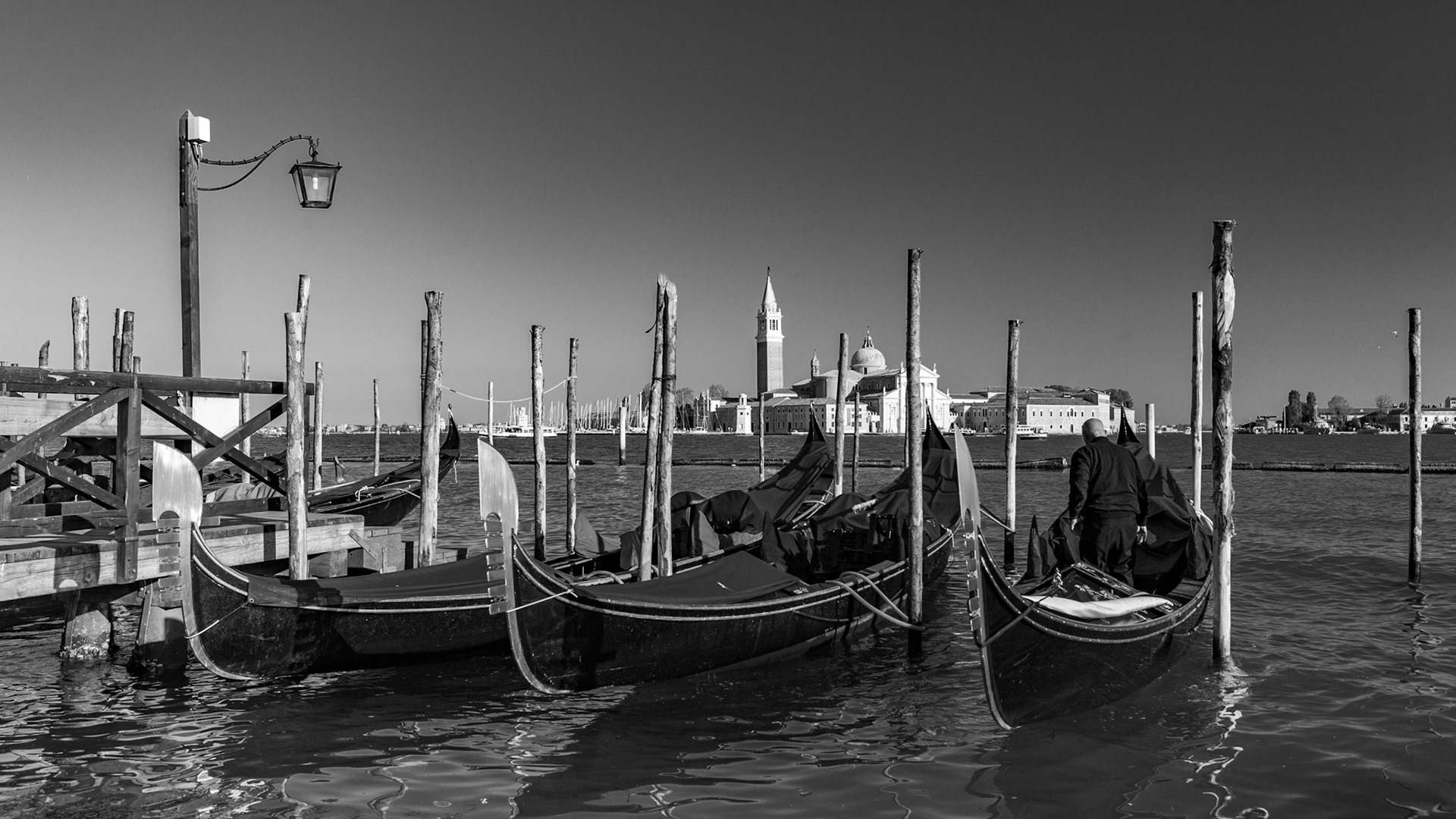 Traghetto Gondole Molo, Venice, Italy