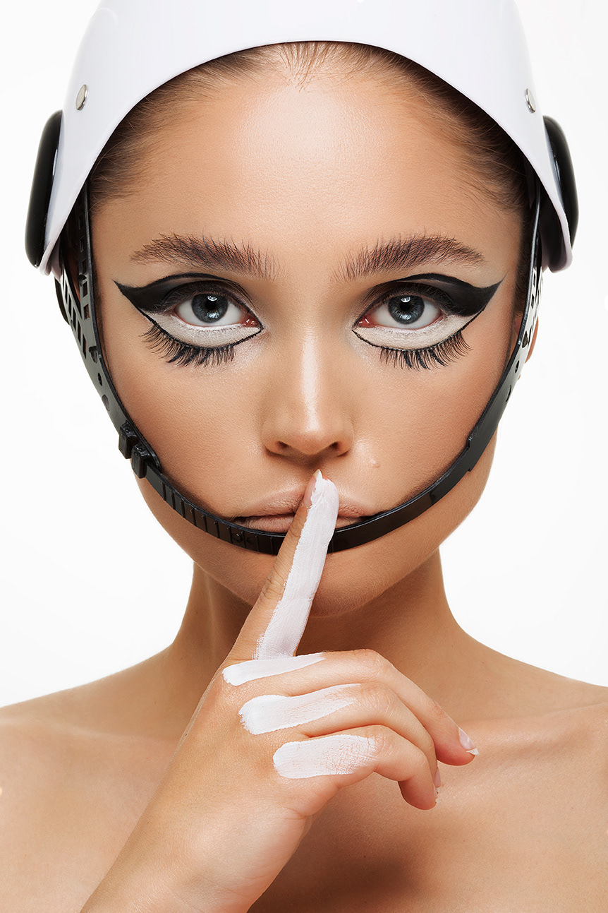 Published in MAKE UP TRENDY Mag.