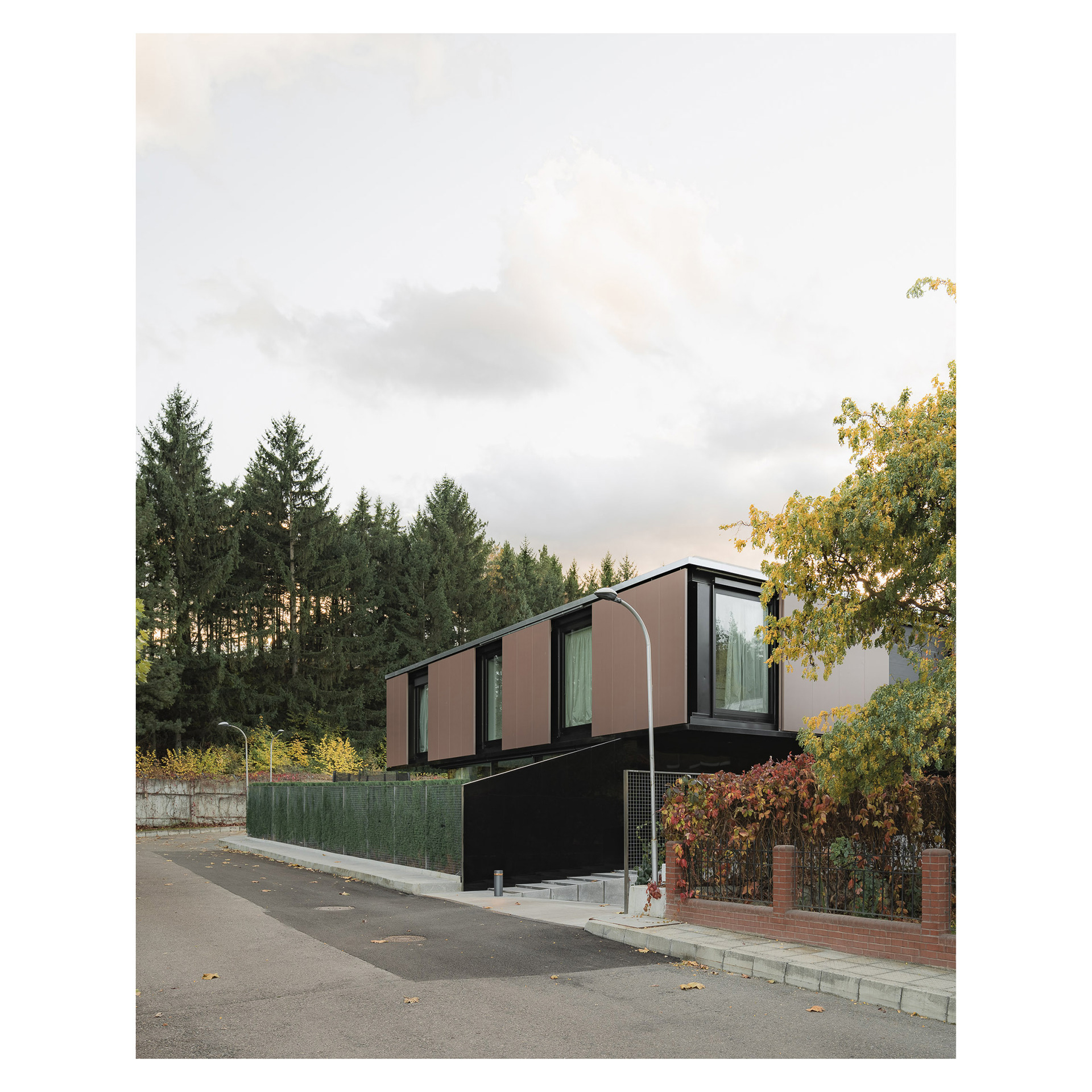 assenemilov.co.uk Eclipse House/ I/O architcts