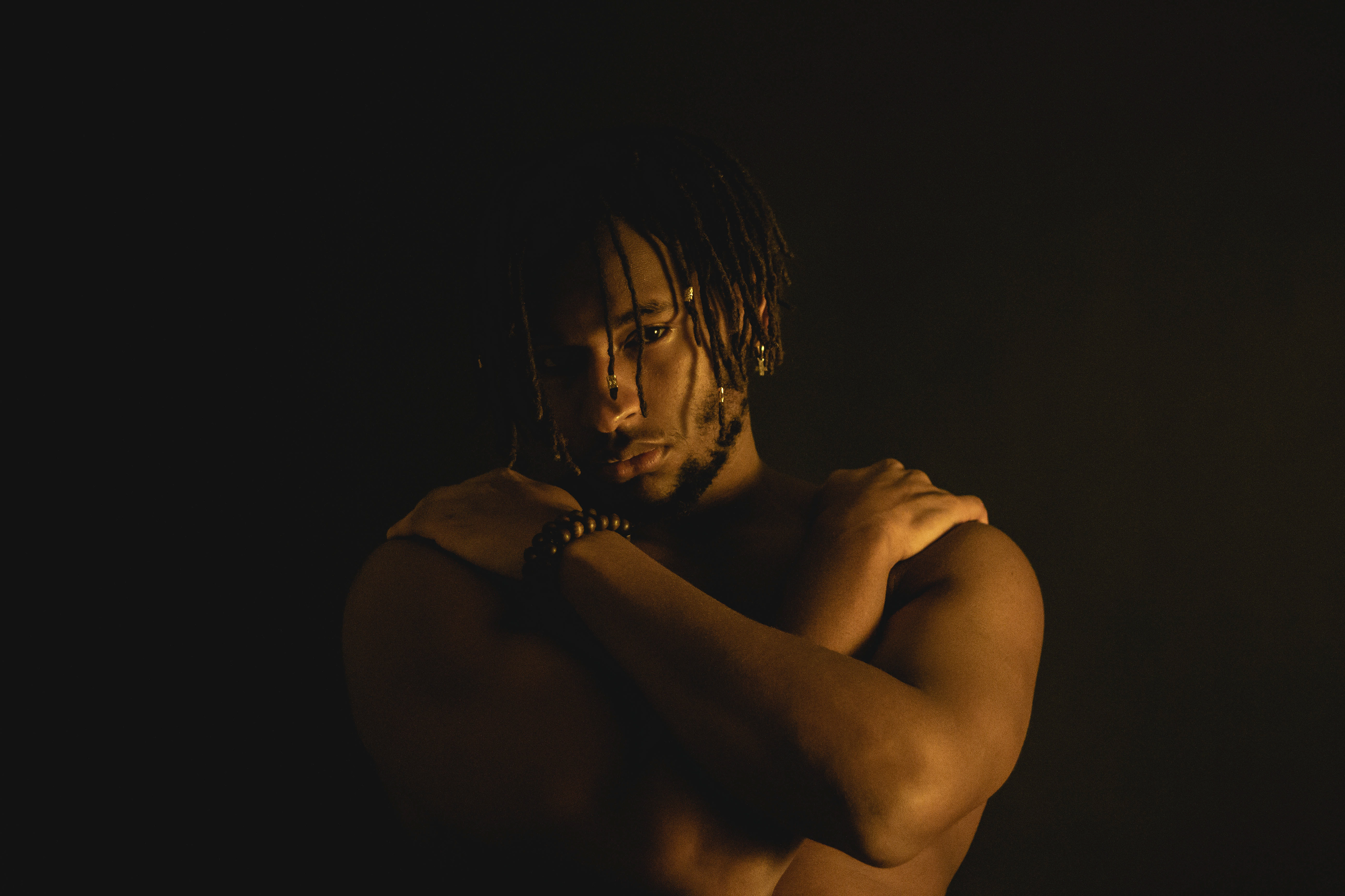 Model: Derrick Knox