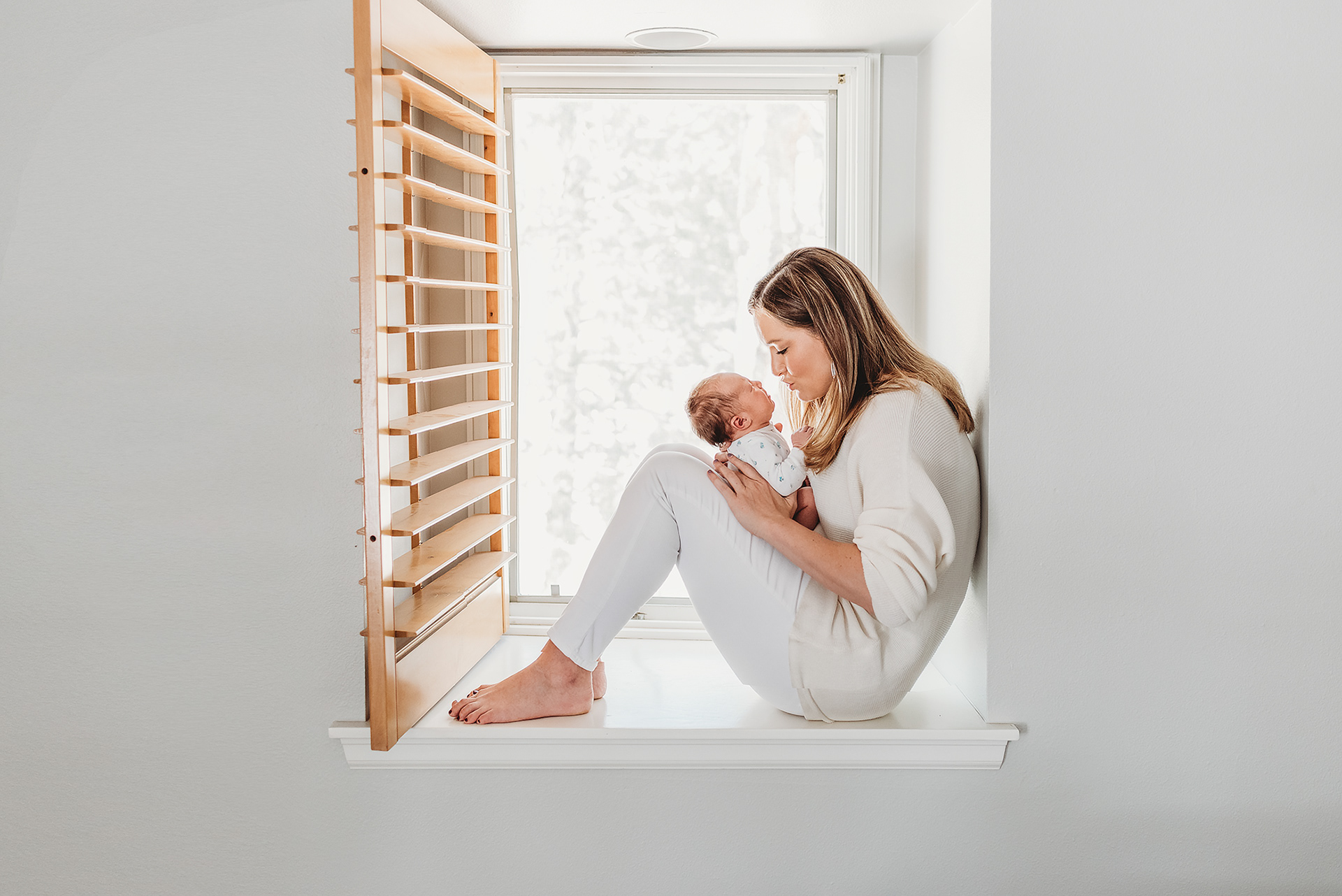 Castle Rock, Denver, Parker, Littleton, Highlands Ranch newborn photographer. Colorado lifestyle newborn session.