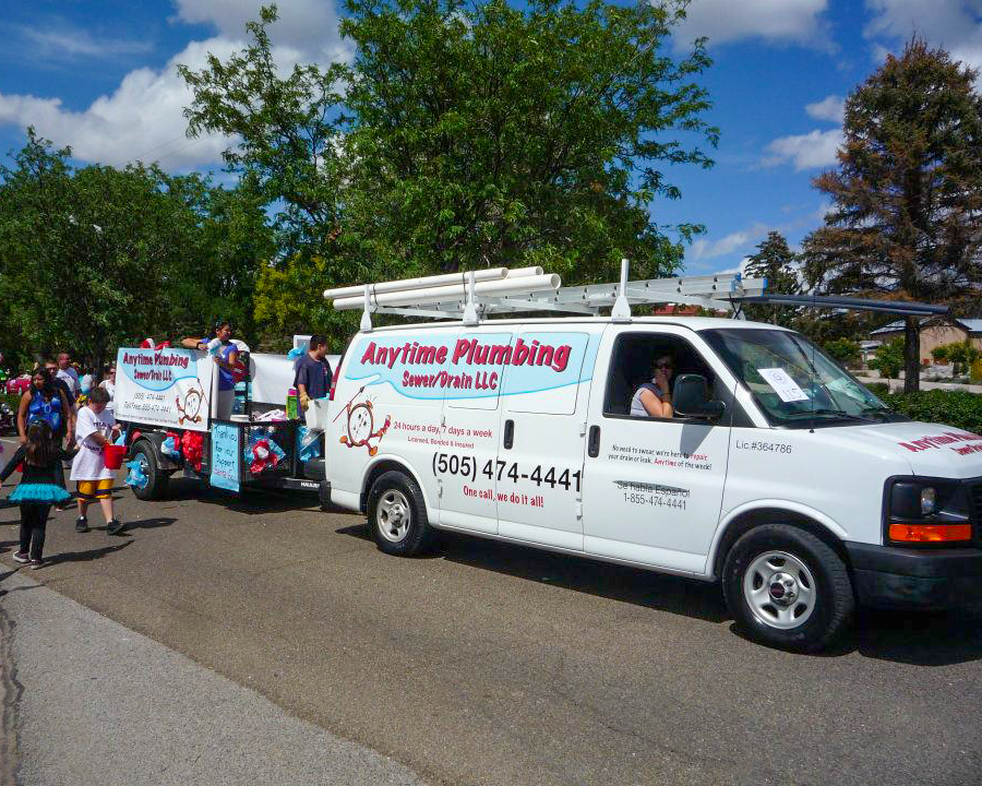 Design + Print - Logo and branding for company, vinyl banners design and printing.