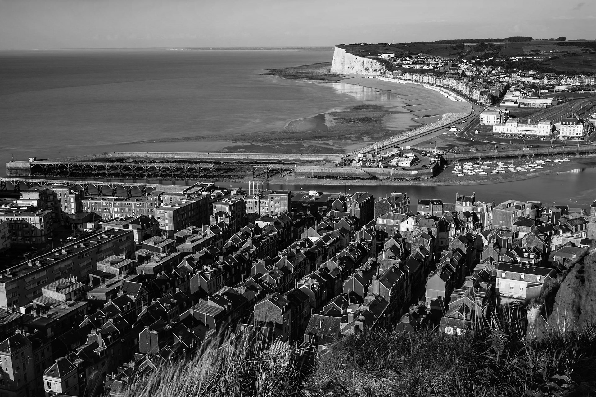 Le Tréport - White Cliffs