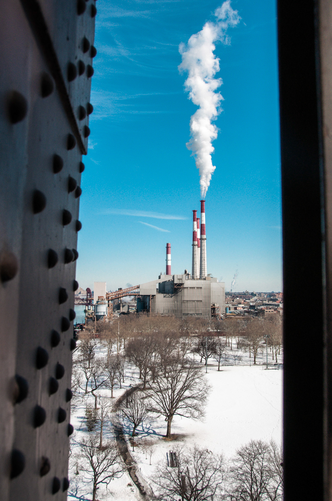 Ravenswood Generating Station and Queensbridge park from the Queensboro Bridge.