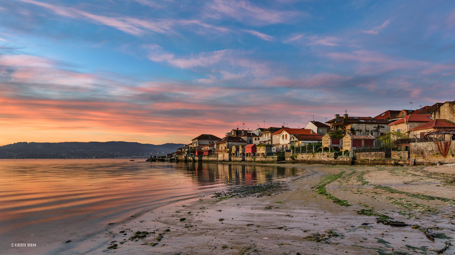 amanecer combarro desde playa