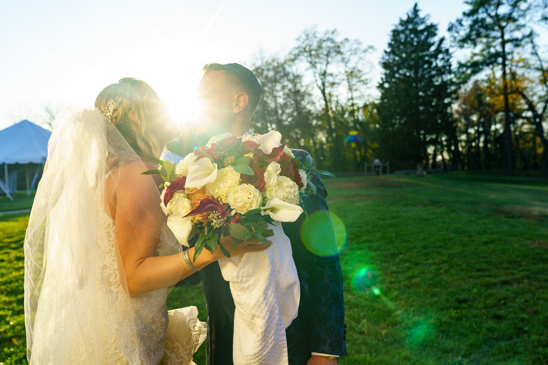 Melissa and Lee get married at Chizuk Amuno Congregation in Baltimore, MD on Saturday, November 7, 2020.