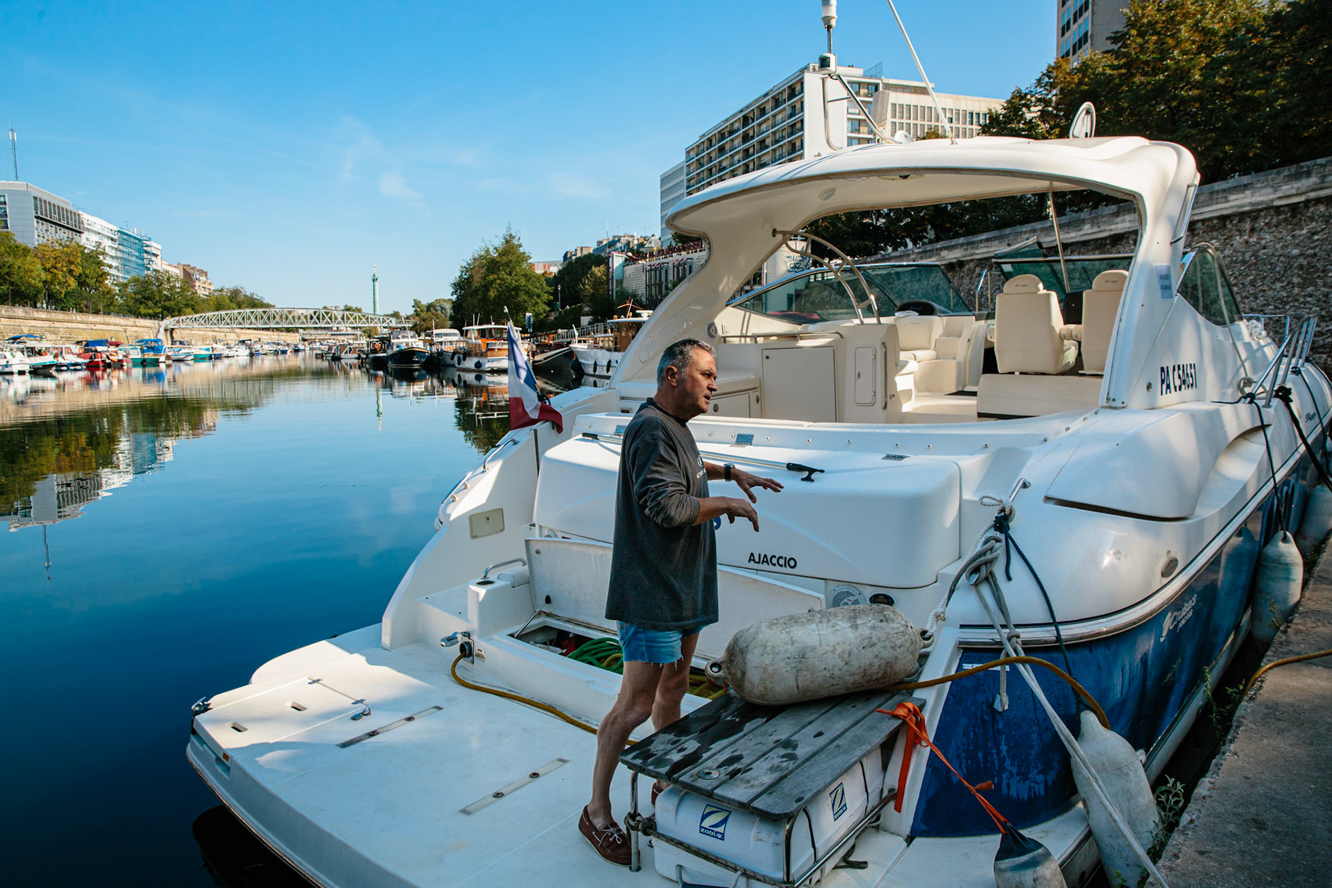 Gael Damerval Canal De L Ourcq Ruee Vers L Air Vert