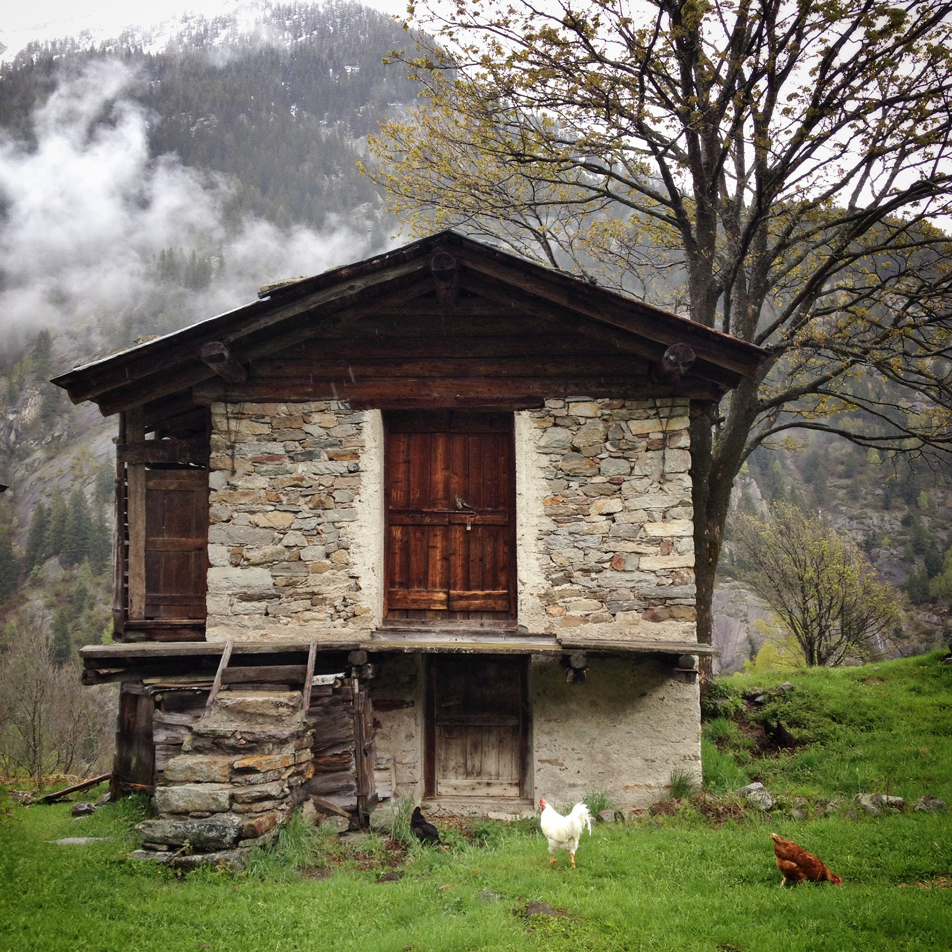 Old mountain house in Motta (Macugnaga, Italy)