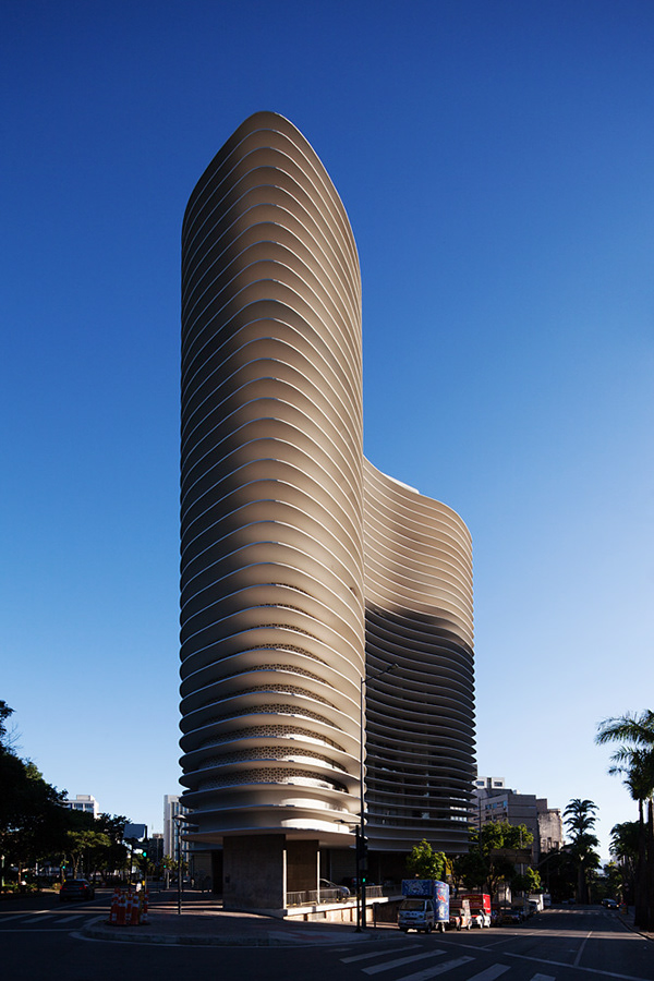 daniel ducci - OSCAR NIEMEYER, EDIFÍCIO NIEMEYER
